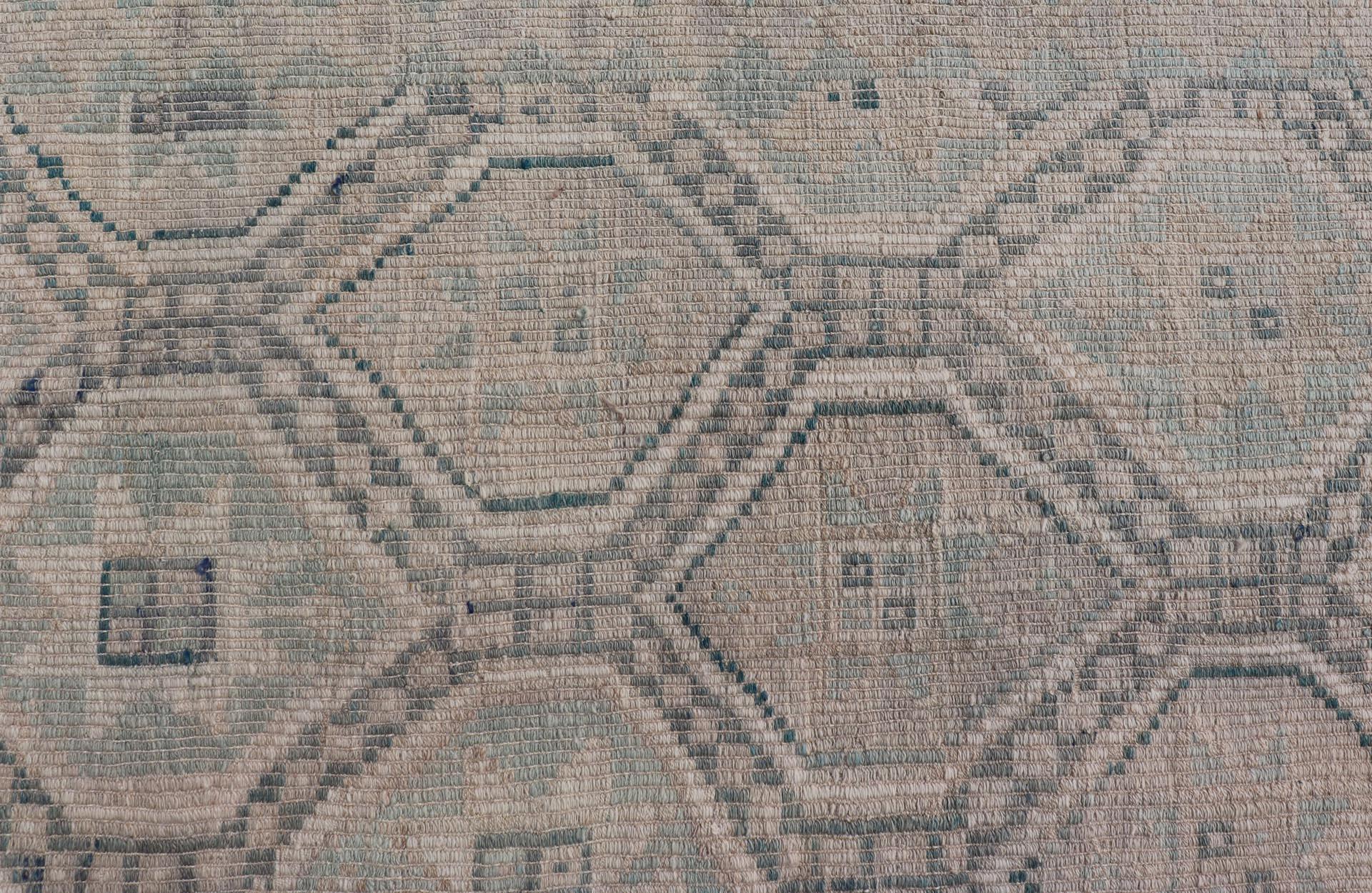 Kilim Tappeto turco vintage ricamato con disegno geometrico a diamante in verde, 6'5 x 10 in vendita