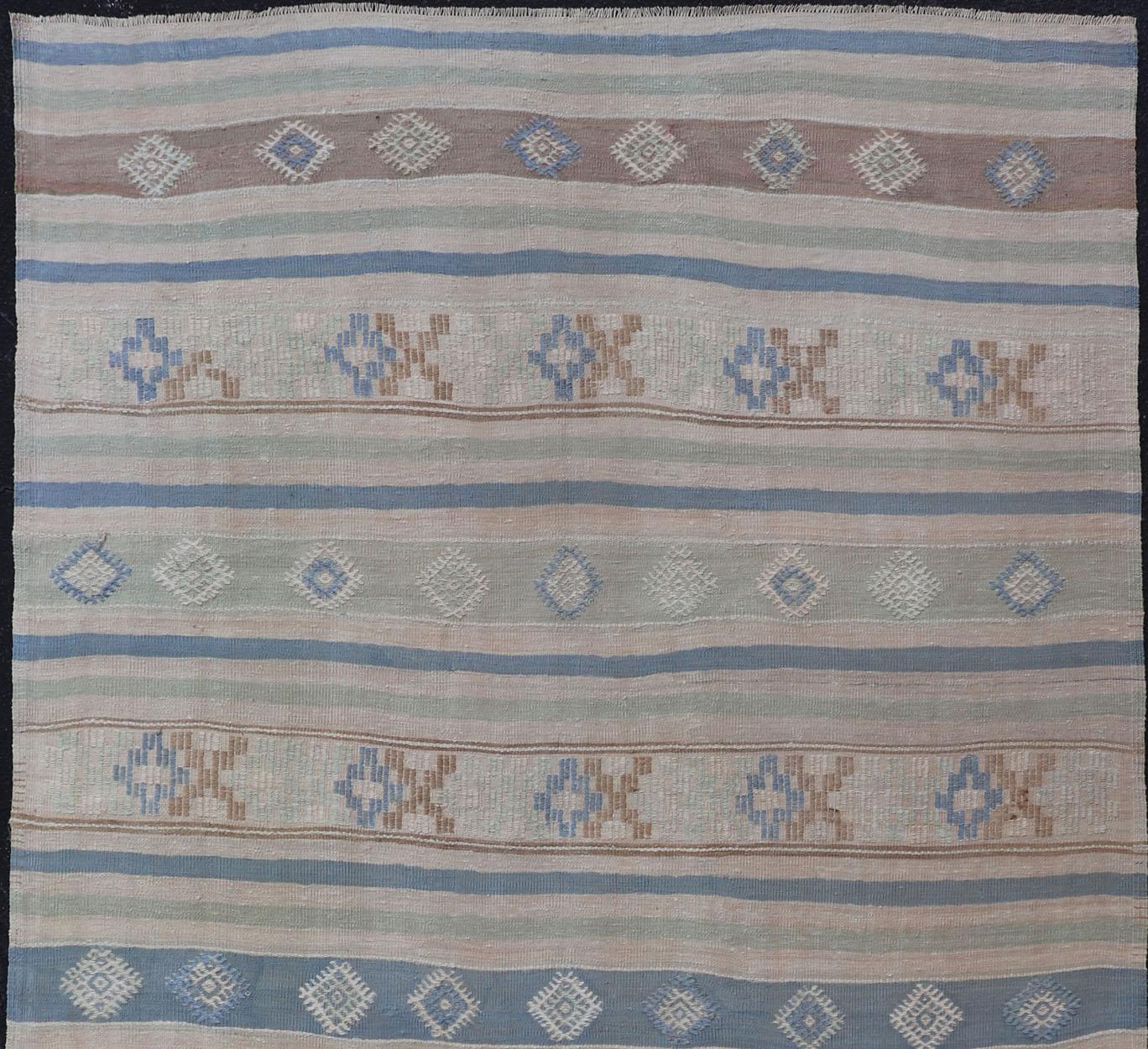 Vintage Turkish Flat-Weave Kilim with Embroideries in Blue, Brown, and Cream In Good Condition For Sale In Atlanta, GA