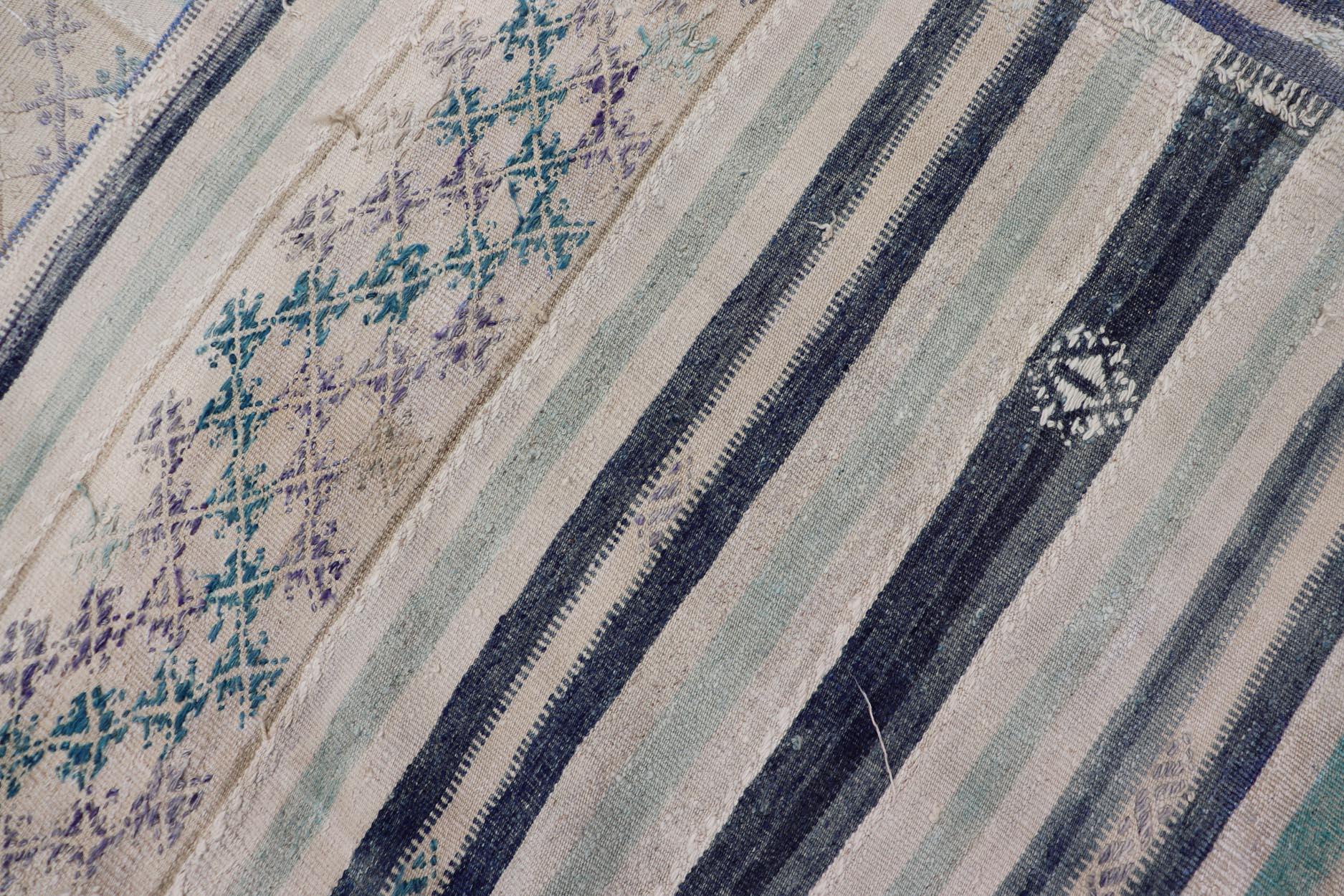 Tejido Plano Turco Vintage L. Verde, topo, mantequilla, lavanda y azul tinta en venta 3