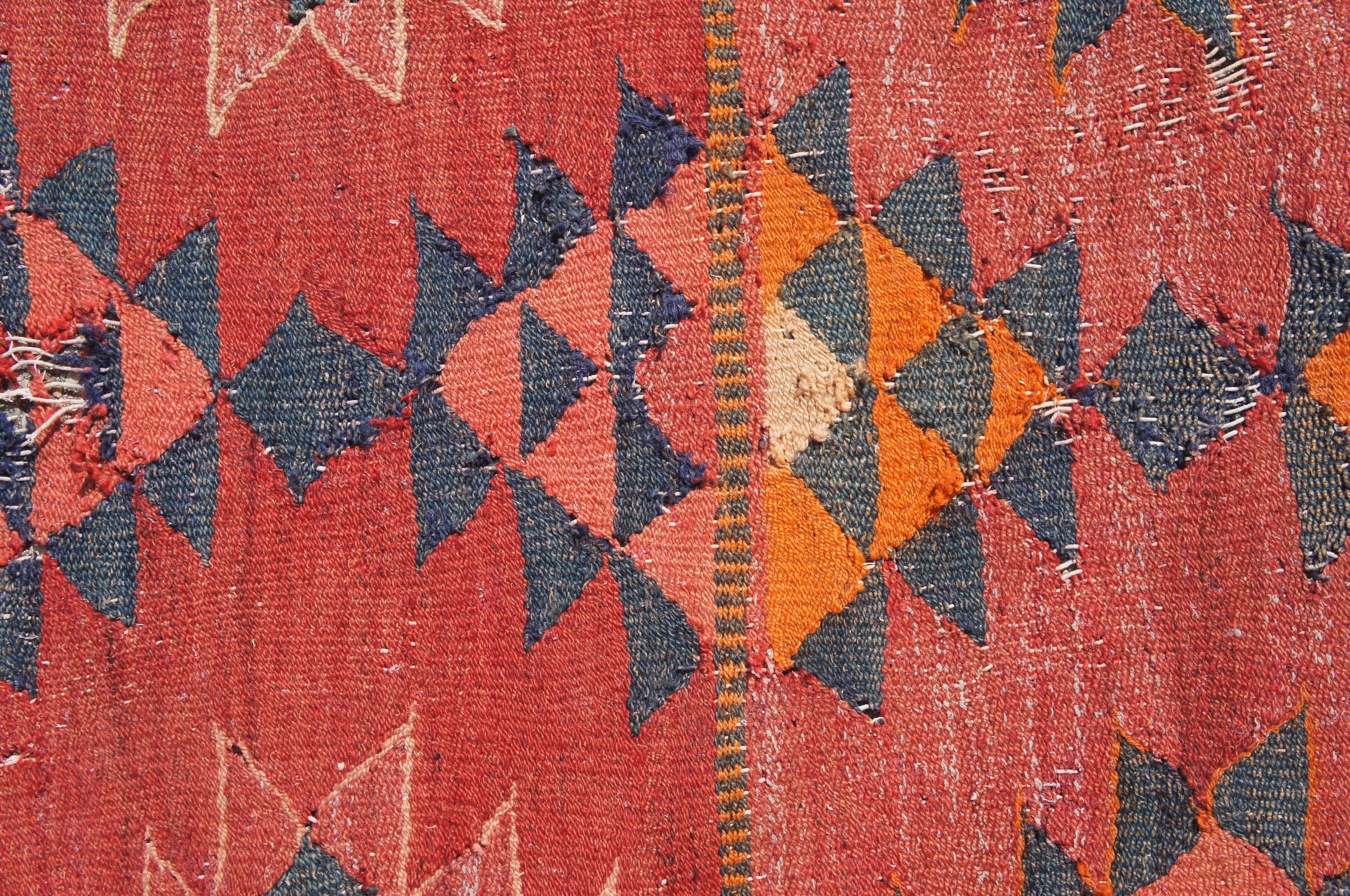 Vintage Turkish Flat Weave Oushak Bohemian Kilim Wool Area Rug Runner 5 x 8.5' For Sale 2