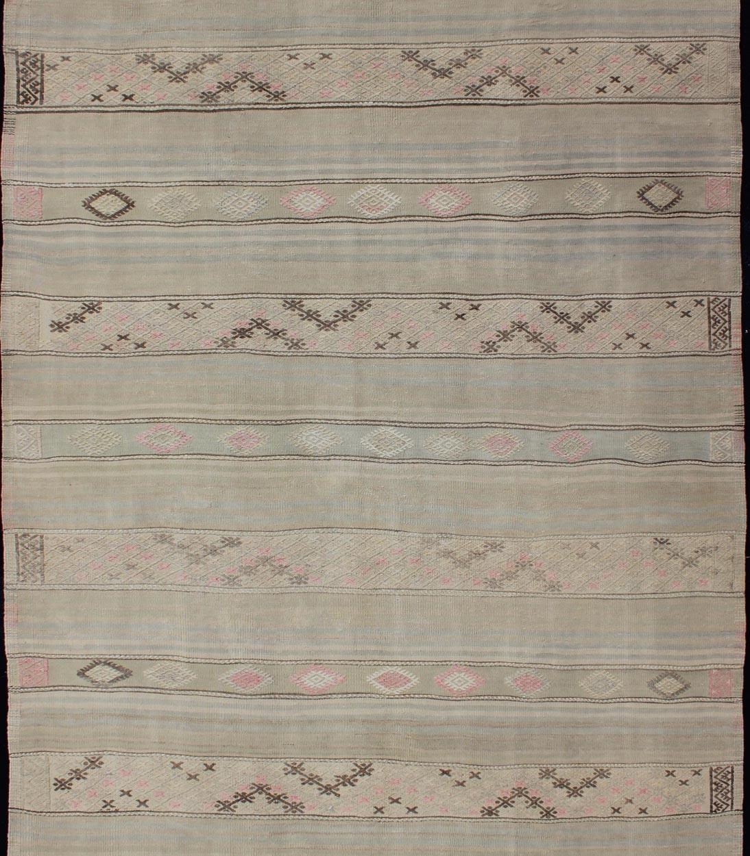 Vintage Turkish Flat-Weave Striped Kilim in Taupe, Pink, and Light Brown In Good Condition For Sale In Atlanta, GA