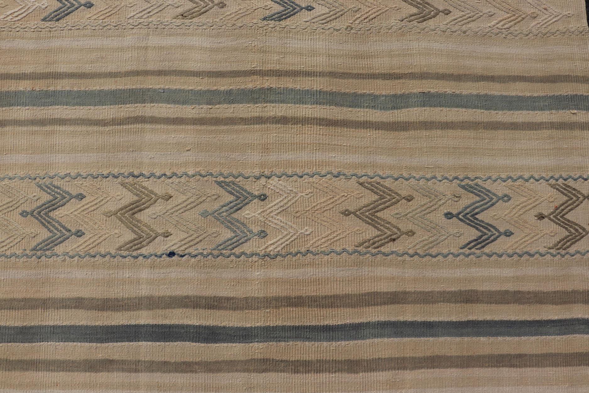 Hand-Woven Vintage Turkish Flat-Weave with Embroideries in Earth Tones and Blue For Sale