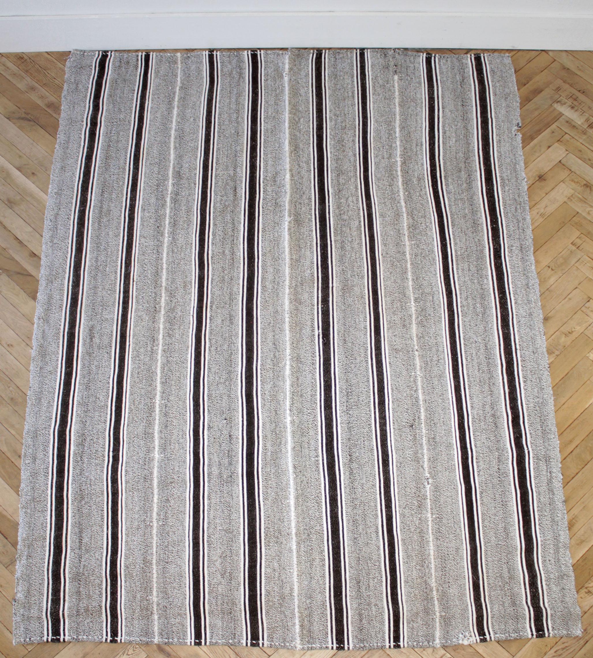 20th Century Vintage Turkish Flat-Weave Wool Rug in Brown and Creamy White Stripes For Sale