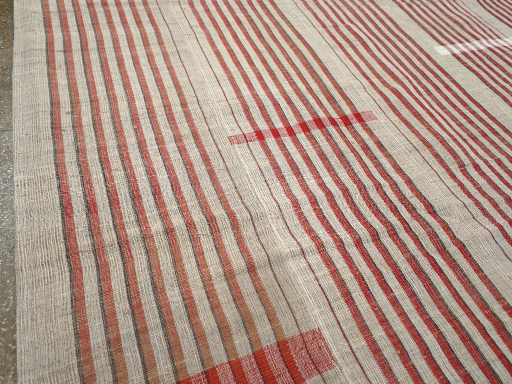 Hand-Woven Vintage Turkish Flatweave Kilim Room Size Carpet For Sale