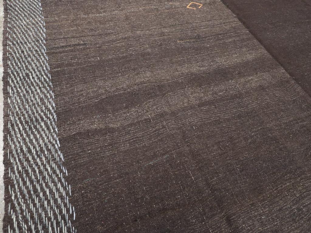 Hand-Woven Vintage Turkish Flatweave Kilim Room Size Carpet For Sale