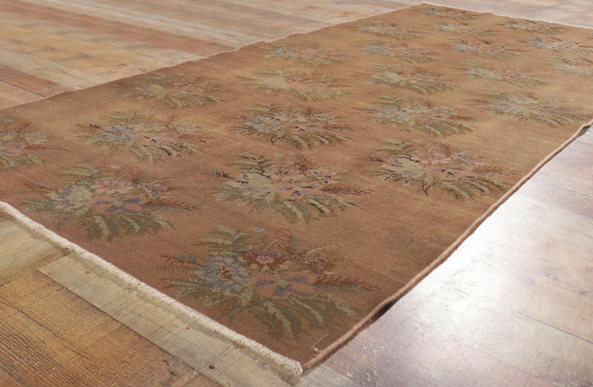 20ième siècle Tapis turc vintage Sivas à fleurs en vente