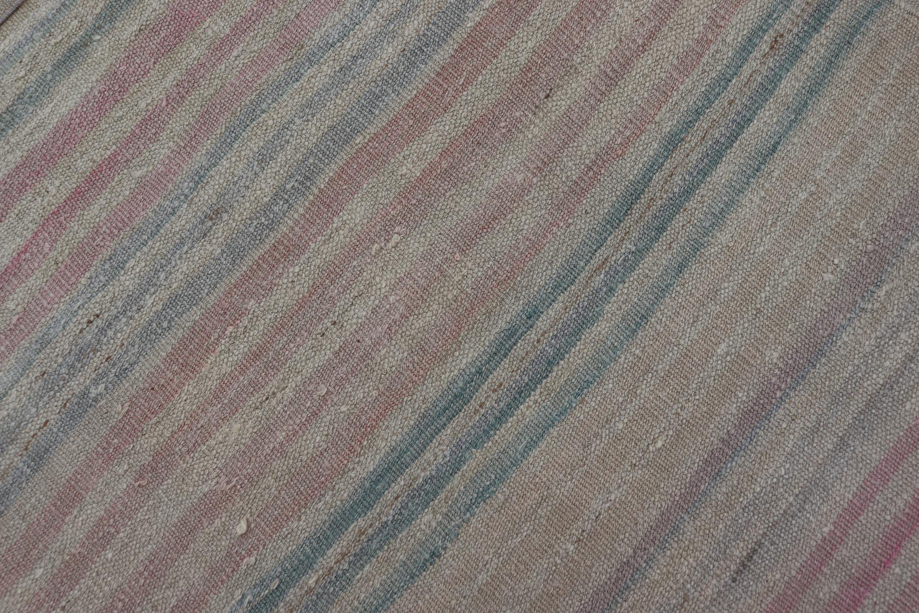 Vintage Rug & Kilim turco a strisce morbide e pastello 6'10 x 11'6 in vendita 3