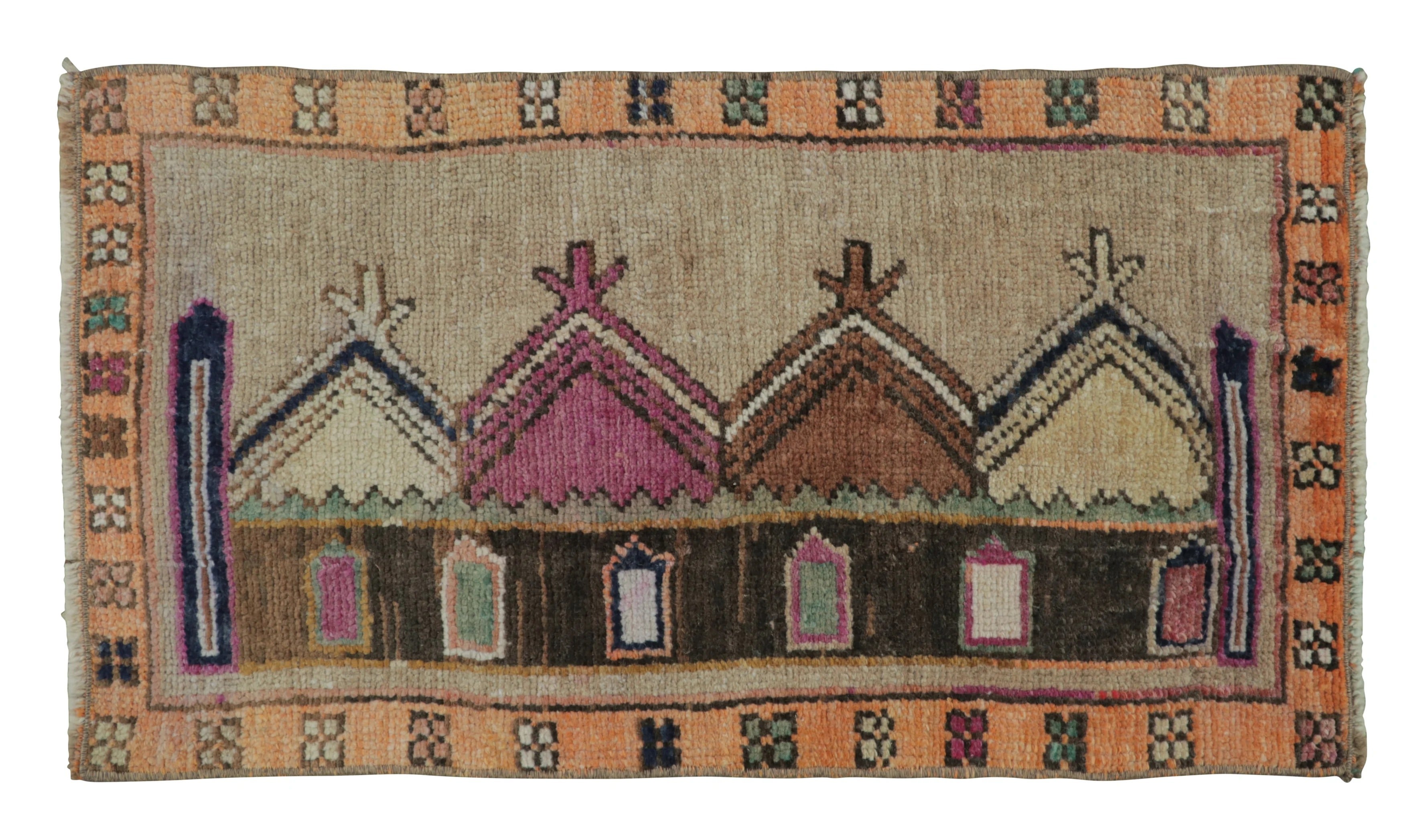 Vintage-Teppich aus der Türkei im Geschenkformat mit vielfarbigem geometrischem Muster – Rug & Kilim im Angebot