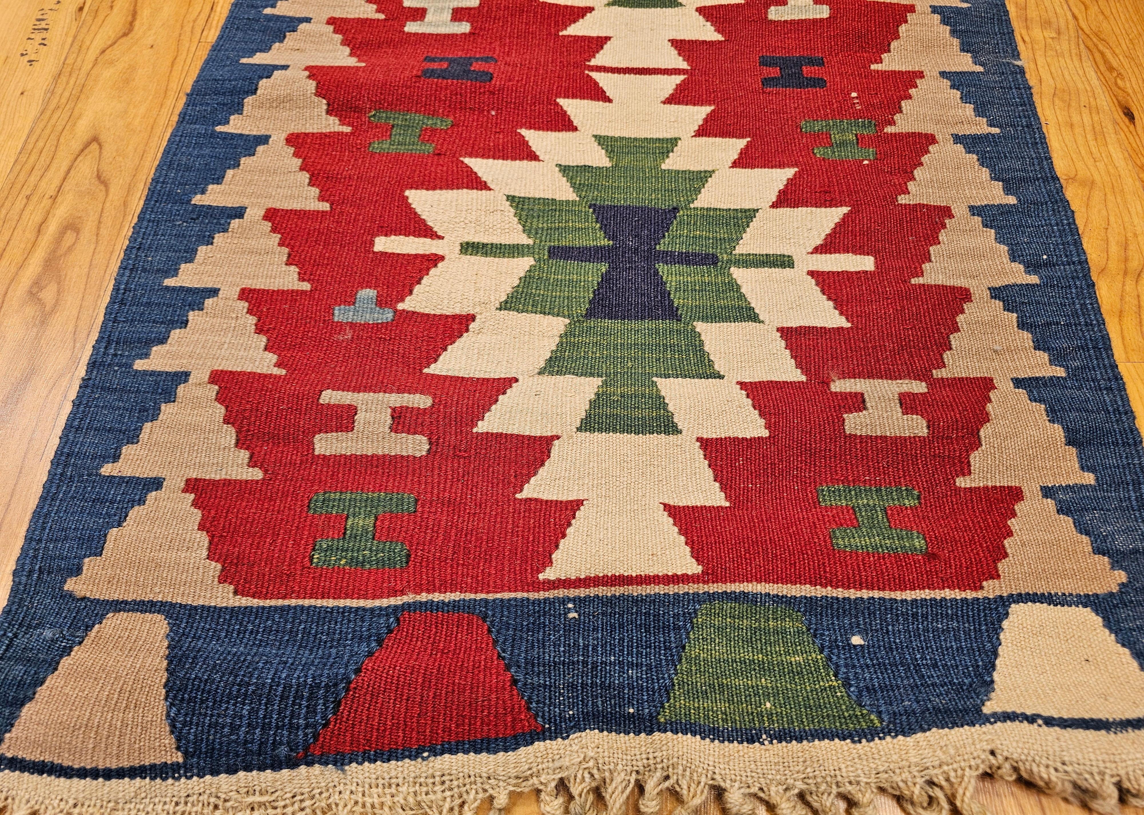 Turc Rug & Kilim vintage turc tissé à la main en vente