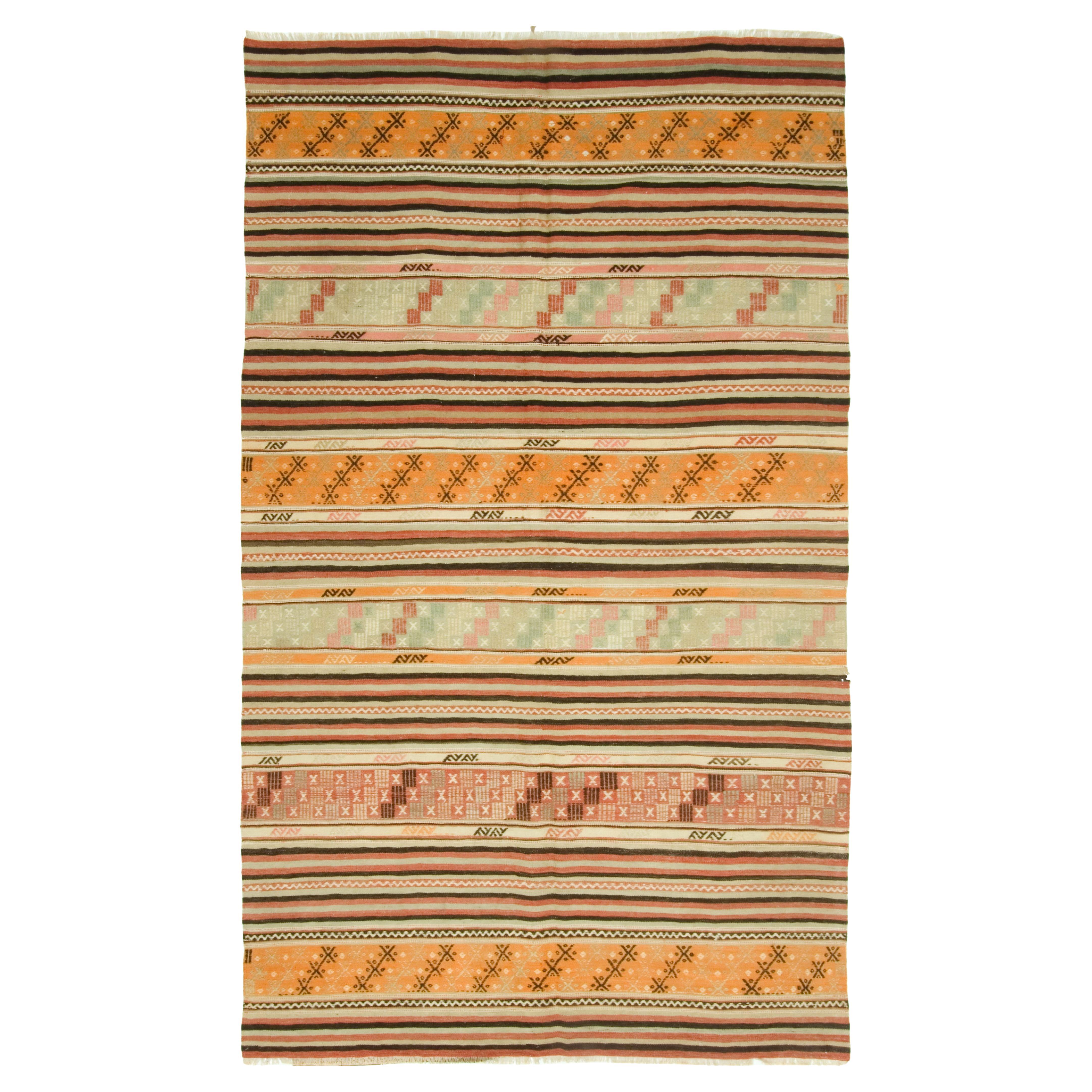 Vintage Turkish Kilim Rug, Handwoven Wool, 5'4" x 9'5", 1940s Design For Sale