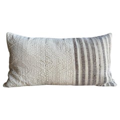 Vintage Turkish Hemp Rug Pillow 15" x 28" mit Dauneneinsatz