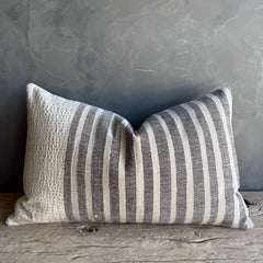 Vintage Turkish Hemp Rug Pillow 18" x 29" mit Dauneneinsatz