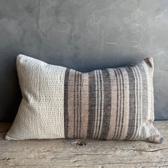 Vintage Turkish Hemp Rug Pillow 18" x 29" mit Dauneneinsatz