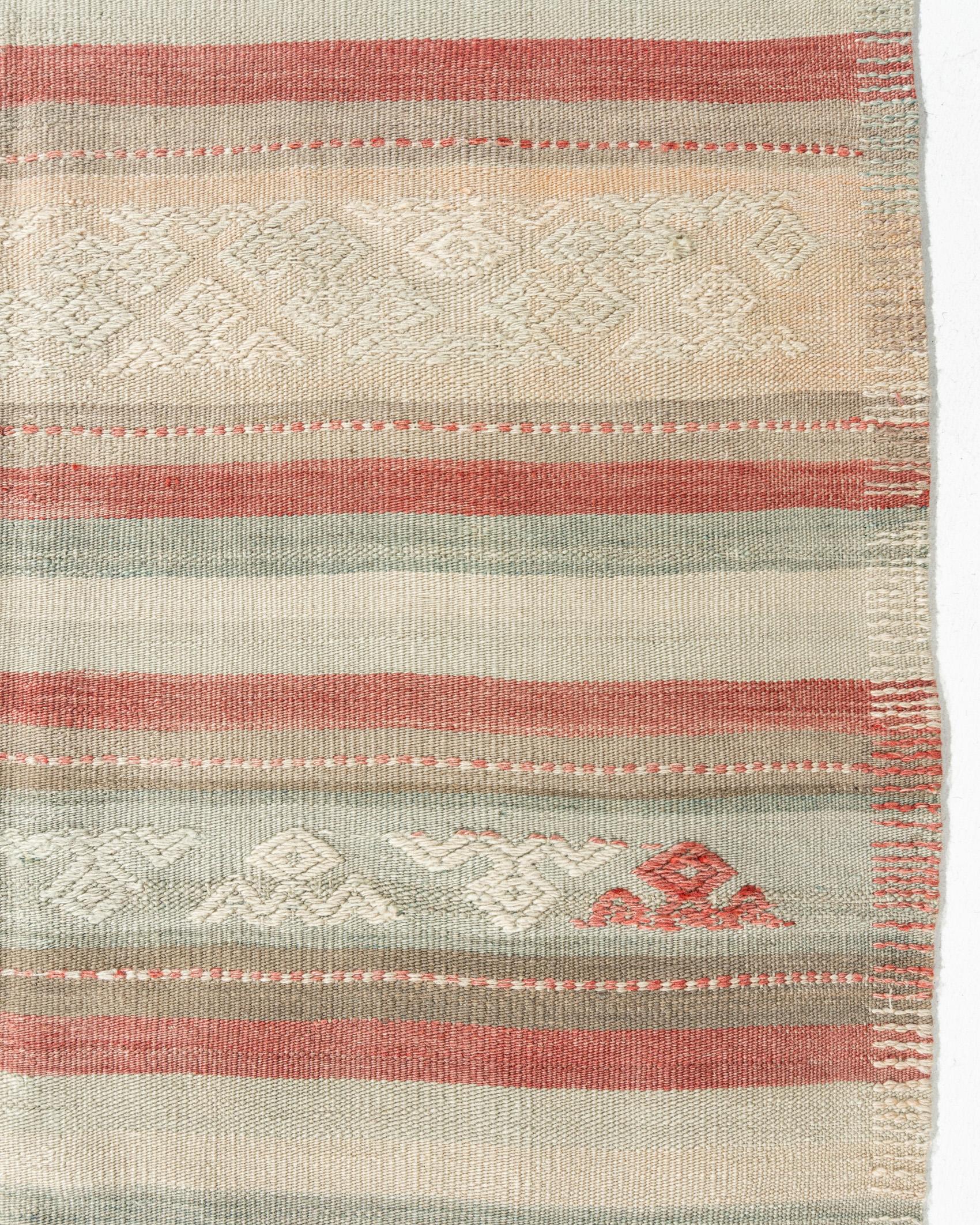 Türkischer Jajim-Teppich im Vintage-Stil 5' x 8'3 (Wolle) im Angebot
