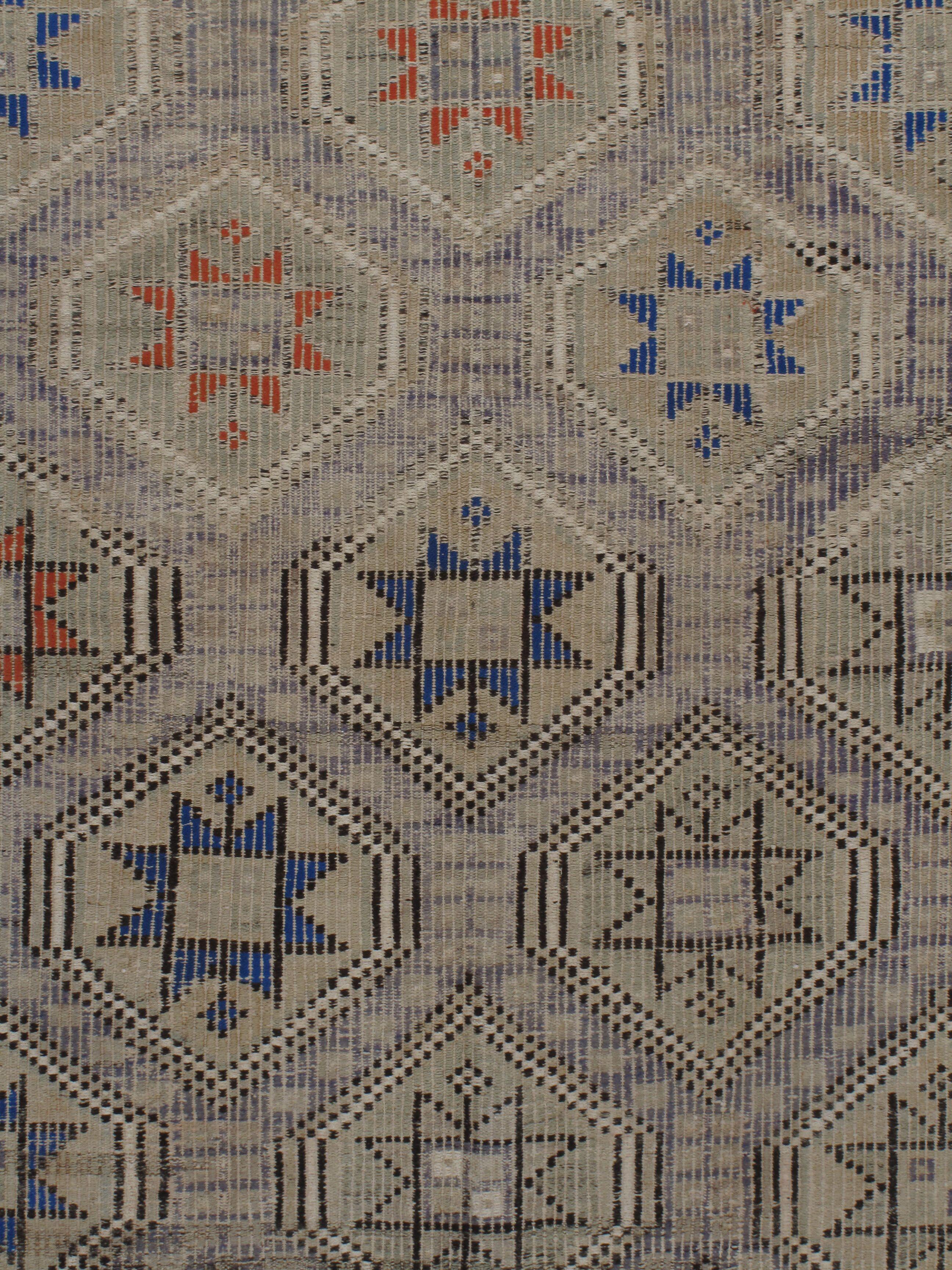 20th Century Vintage Circa 1940 Ivory/Taupe Turkish Jajim Flat-Weave Rug 6'4 x 10'5 For Sale