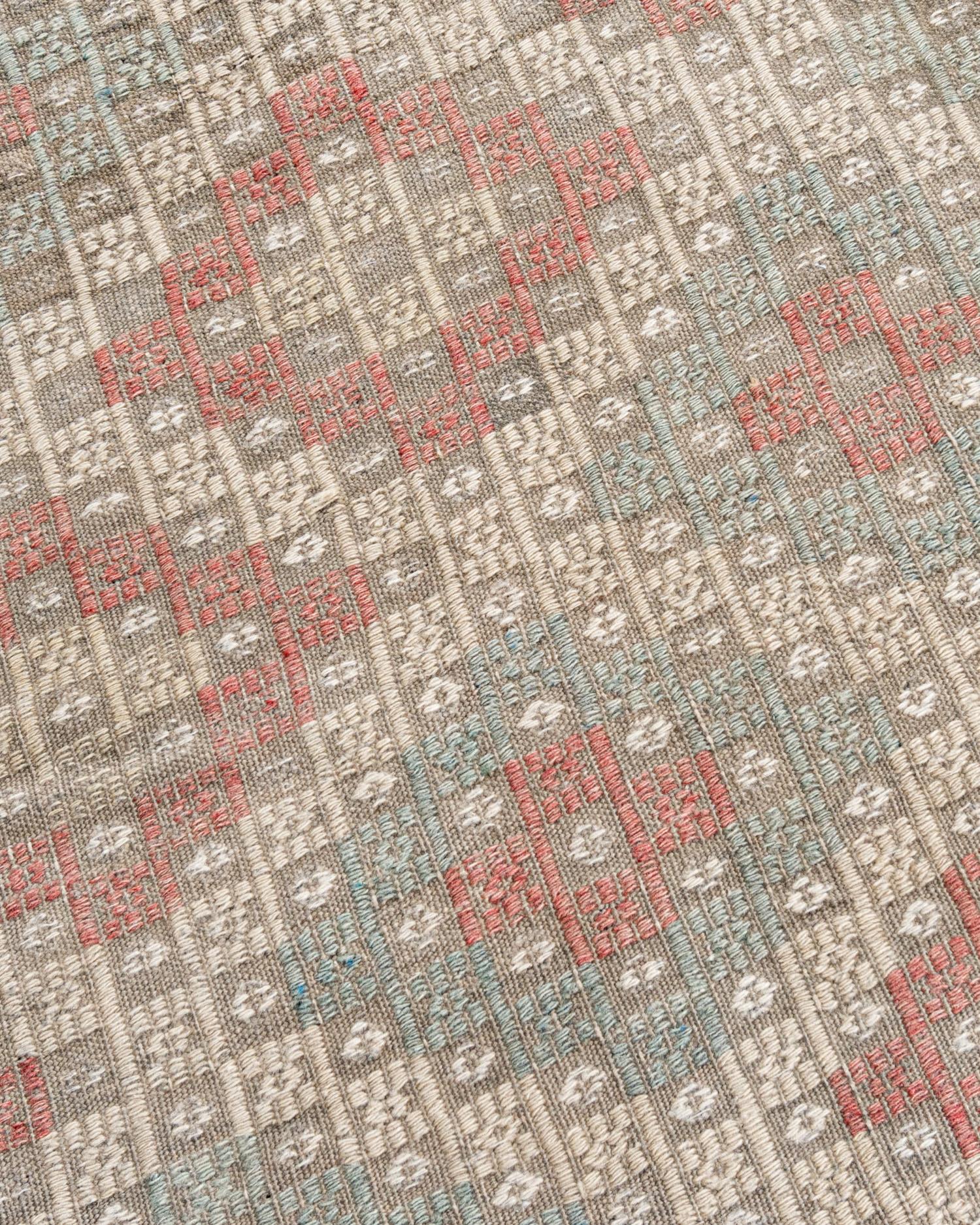 Wool Vintage Turkish Jajim Flatweave Area Rug  5'1 x 8'11 For Sale