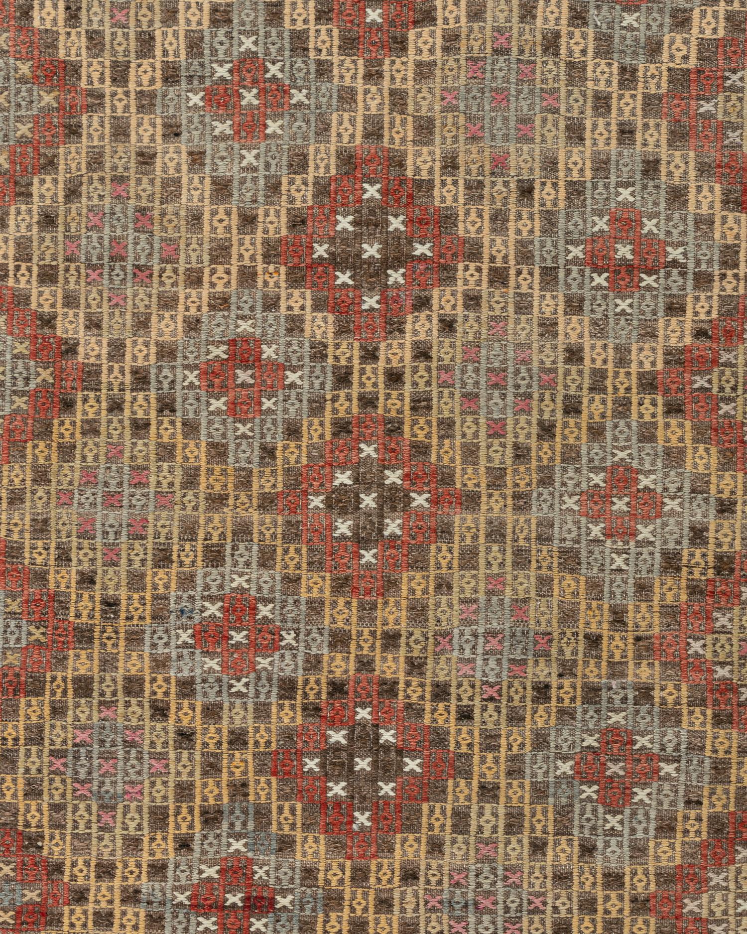 Vintage Turkish Jajim flatweave area rug 5'2 X 9'7. The Jajim (cecim) technique is followed in Turkey, Persia and the Caucasus and consists of a plain weave (equal warps and wefts) ground with an added (supplementary) weft pattern. The wefts are