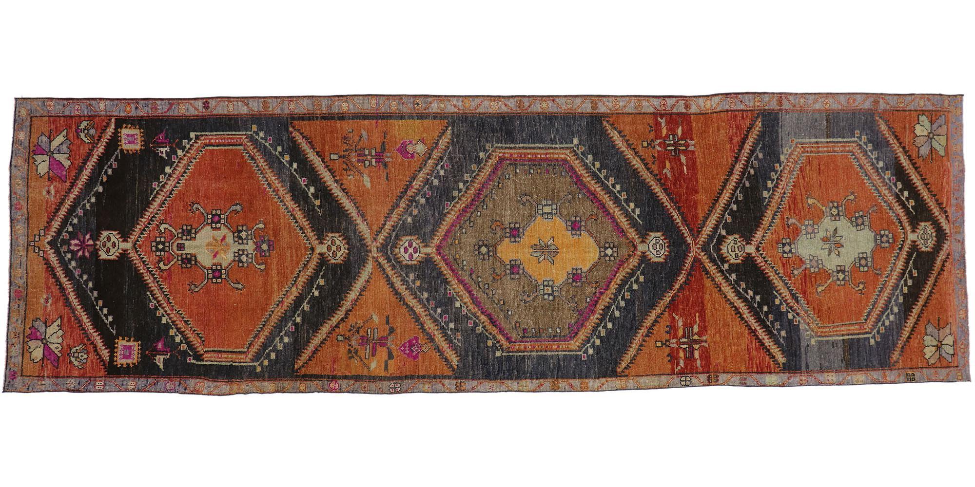 Vintage Turkish Kars Gallery Rug with Mid-Century Modern Style For Sale 3