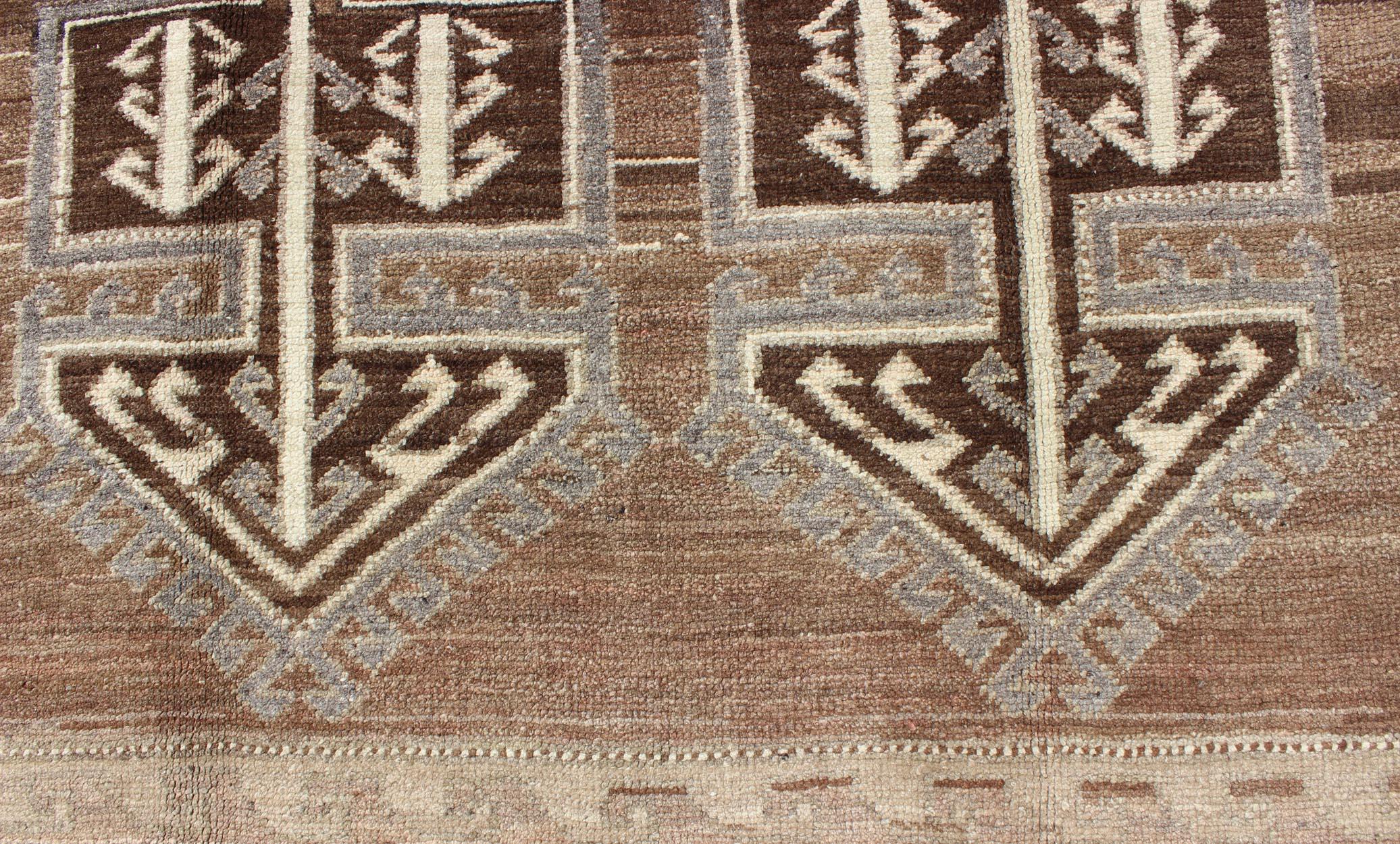 Oushak Vintage Turkish Kars Gallery Runner with Geometric Motifs in Brown 6'0 x 11'0 en vente