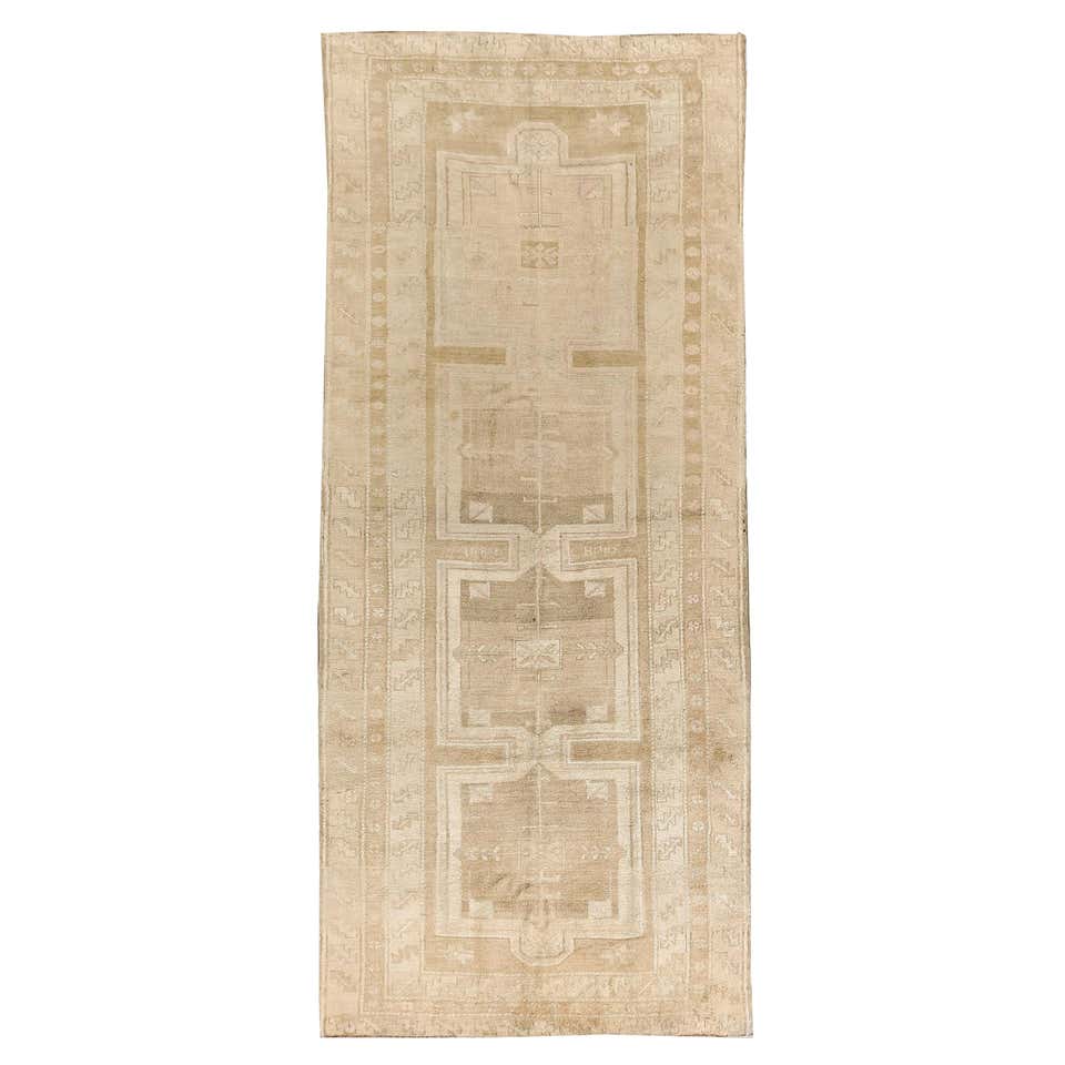 Vintage Turkish Kars Rug 9'8 x 13' For Sale at 1stDibs