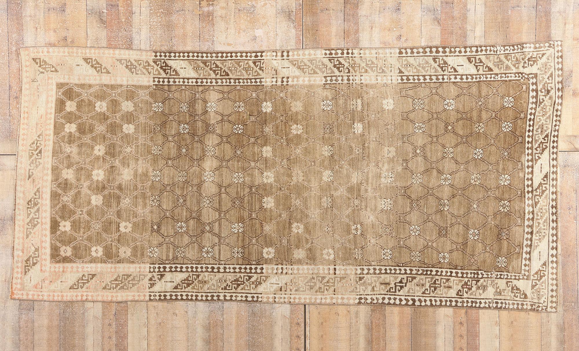 Alfombra turca vintage de Kars: la elegancia de los tonos tierra se une al romanticismo nómada en venta 2