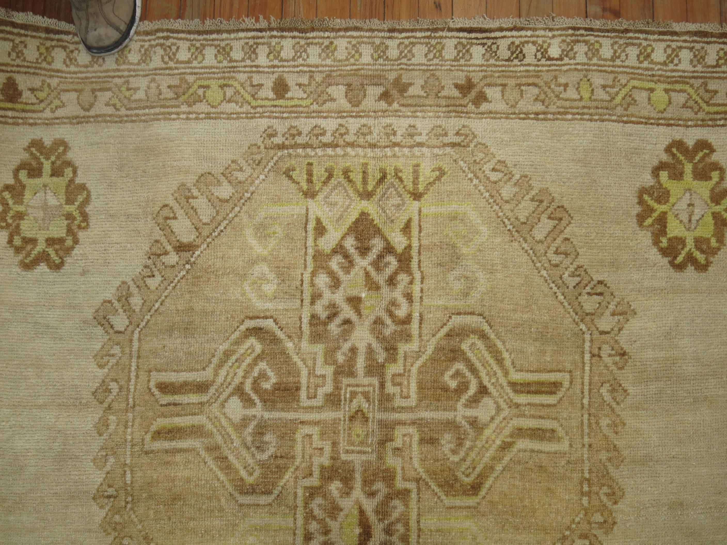 Türkischer Kars-Teppich, Vintage (20. Jahrhundert) im Angebot