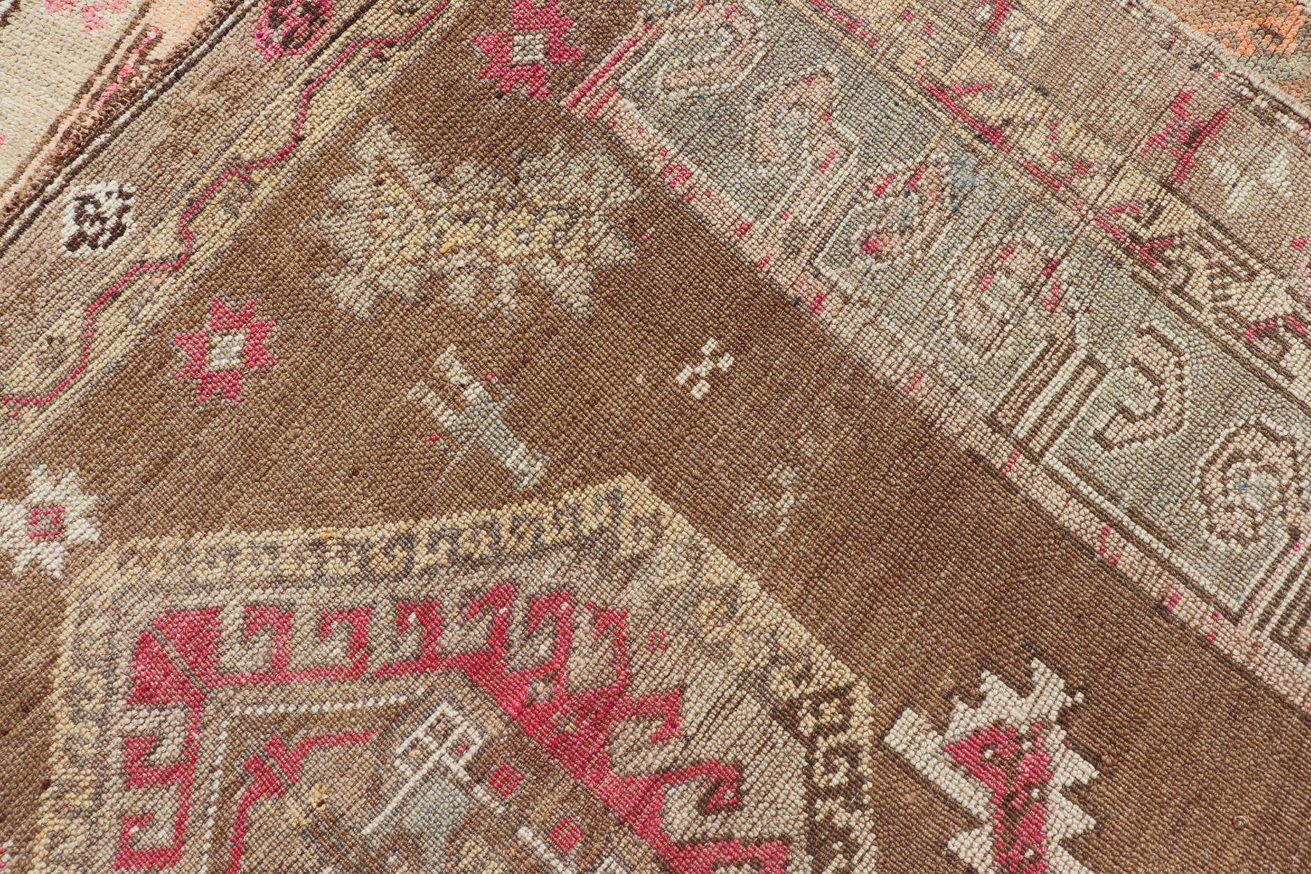 Vintage Turkish Kars Rug With Earthy Browns and Vibrant Reds 6'0 x 12'9 For Sale 2