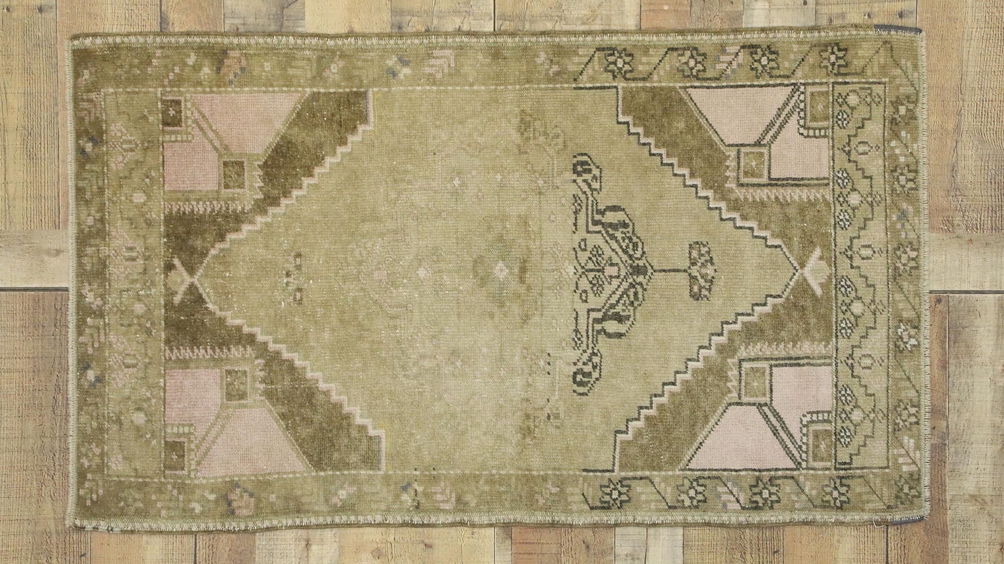 1950’s Turkish Kars Carpet with Traditional Style For Sale 1