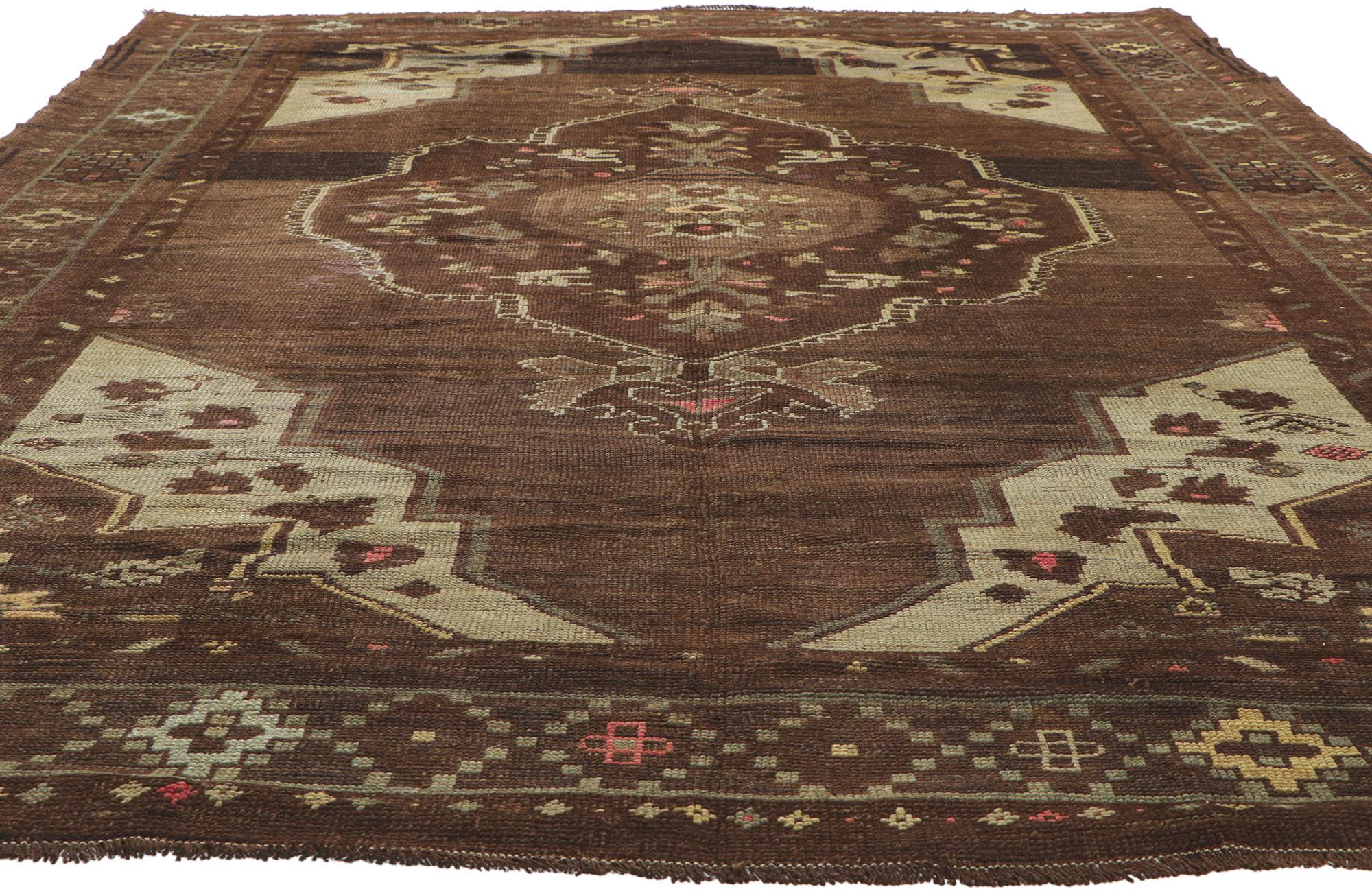 Vintage Turkish Kars Rugs with Mid-Century Modern Style In Good Condition For Sale In Dallas, TX