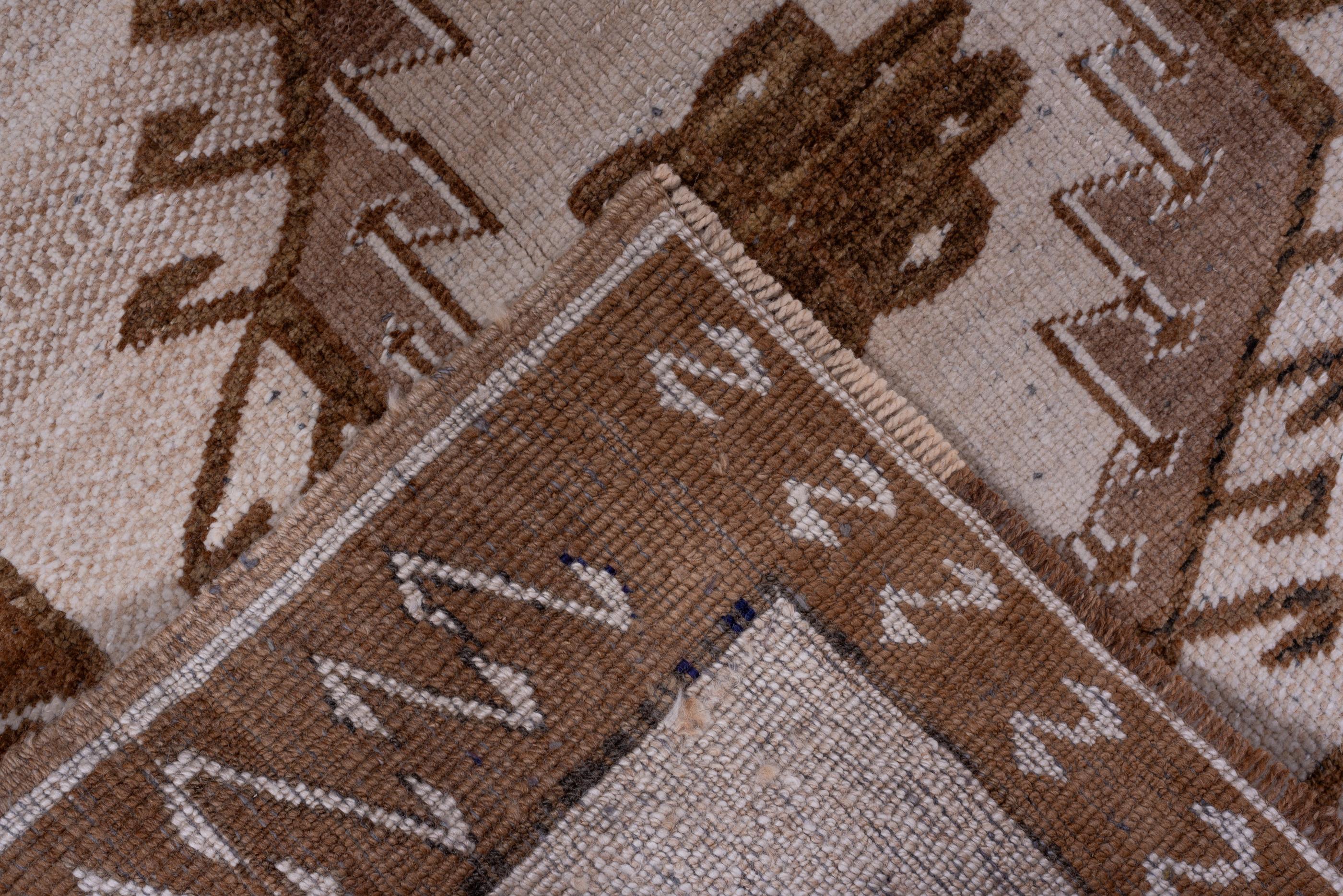 XX secolo Kars turco vintage con campo ecrù e bordo Zig Zag in vendita