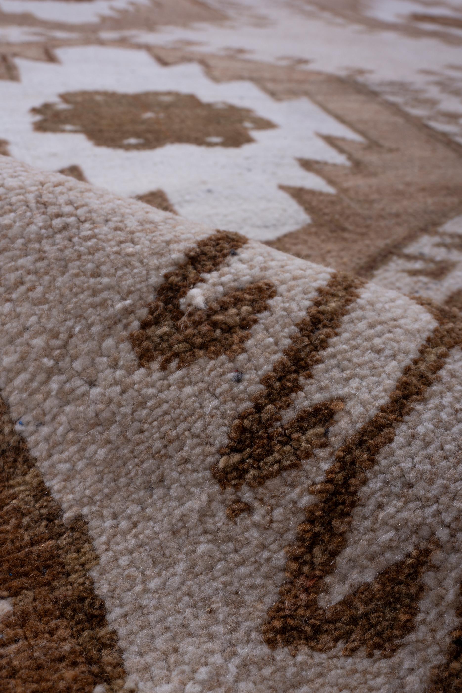 Lana Kars turco vintage con campo ecrù e bordo Zig Zag in vendita