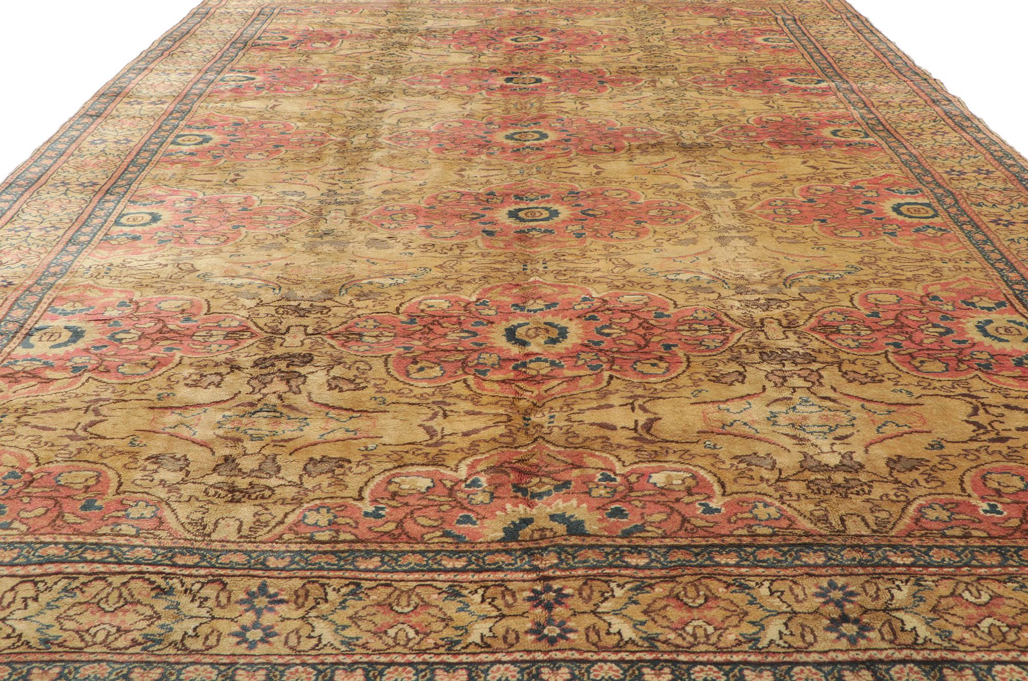 Vintage Turkish Kayseri Rug, Rustic & Refined Meets Laid-Back Luxury In Good Condition For Sale In Dallas, TX