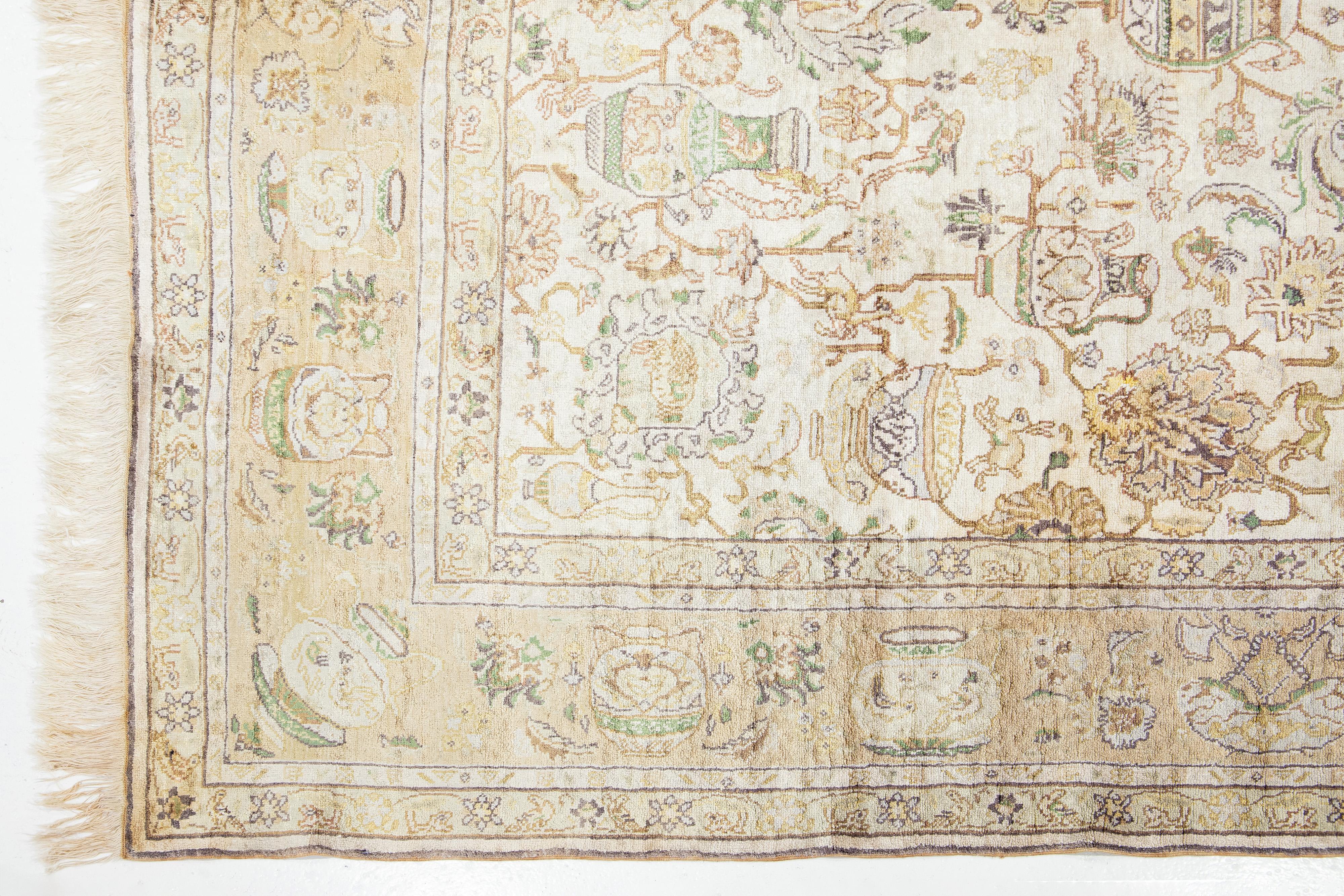 Alfombra turca vintage Kayseri de lana y seda hecha a mano en marfil con diseño floral Lana en venta