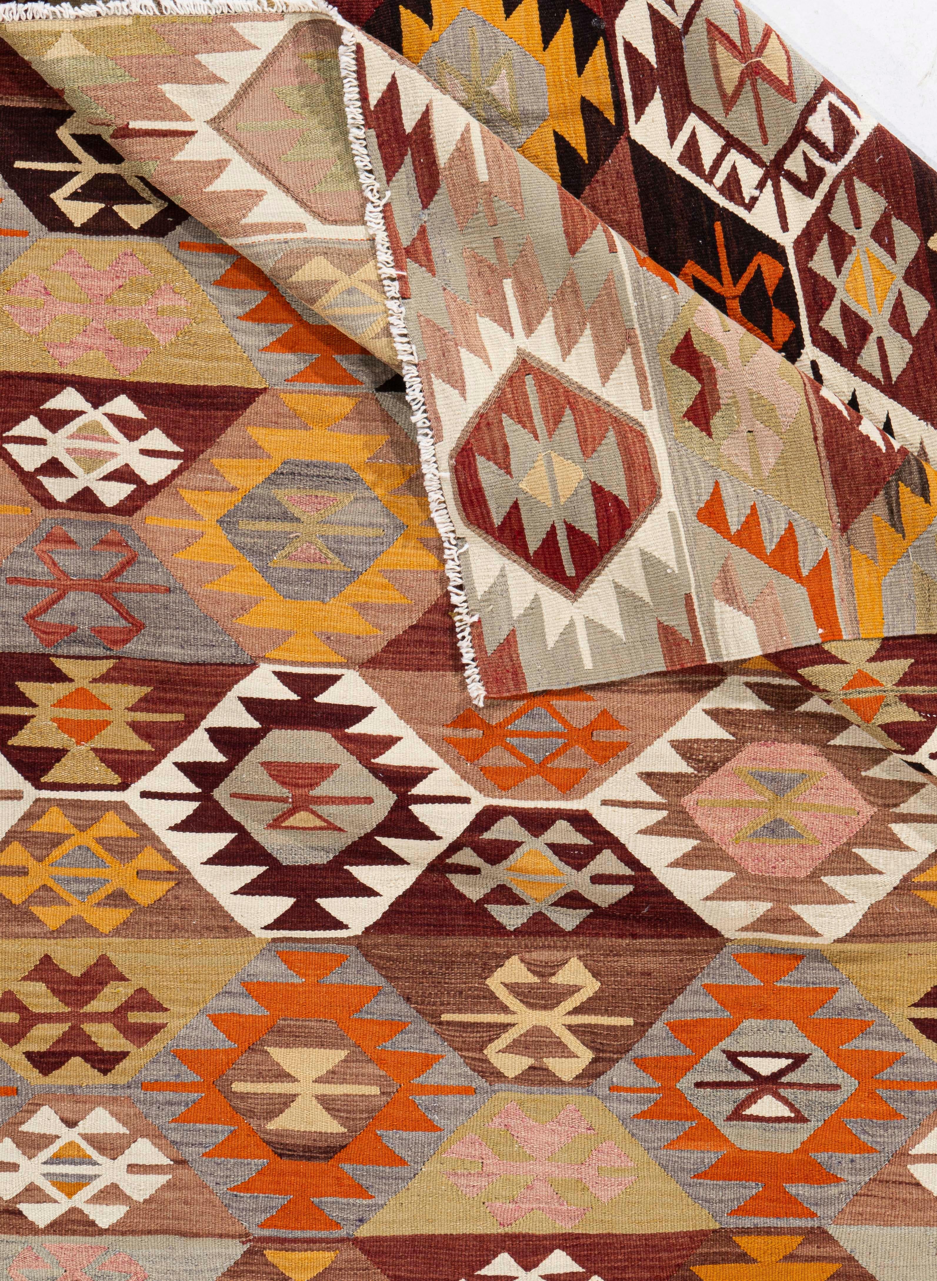 Vintage Turkish Kilim 5'4 X 9'4 For Sale 7