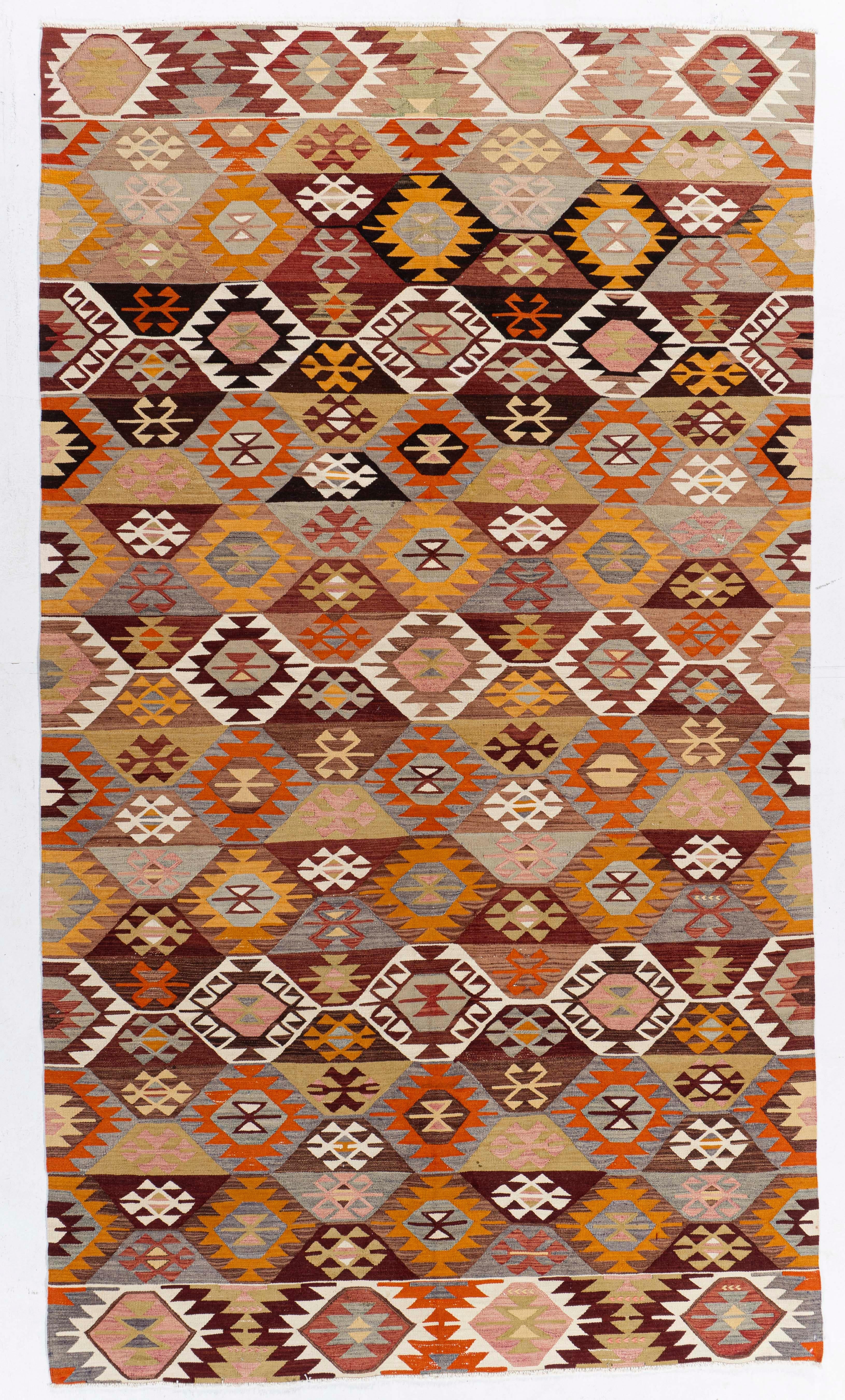 Vintage Turkish Kilim 5'4 X 9'4 For Sale 3