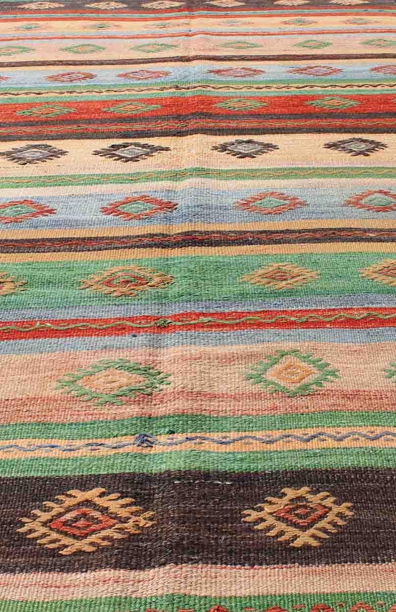 Vintage Turkish Kilim Carpet with Colorful Geometric Stripe Design In Excellent Condition For Sale In Atlanta, GA