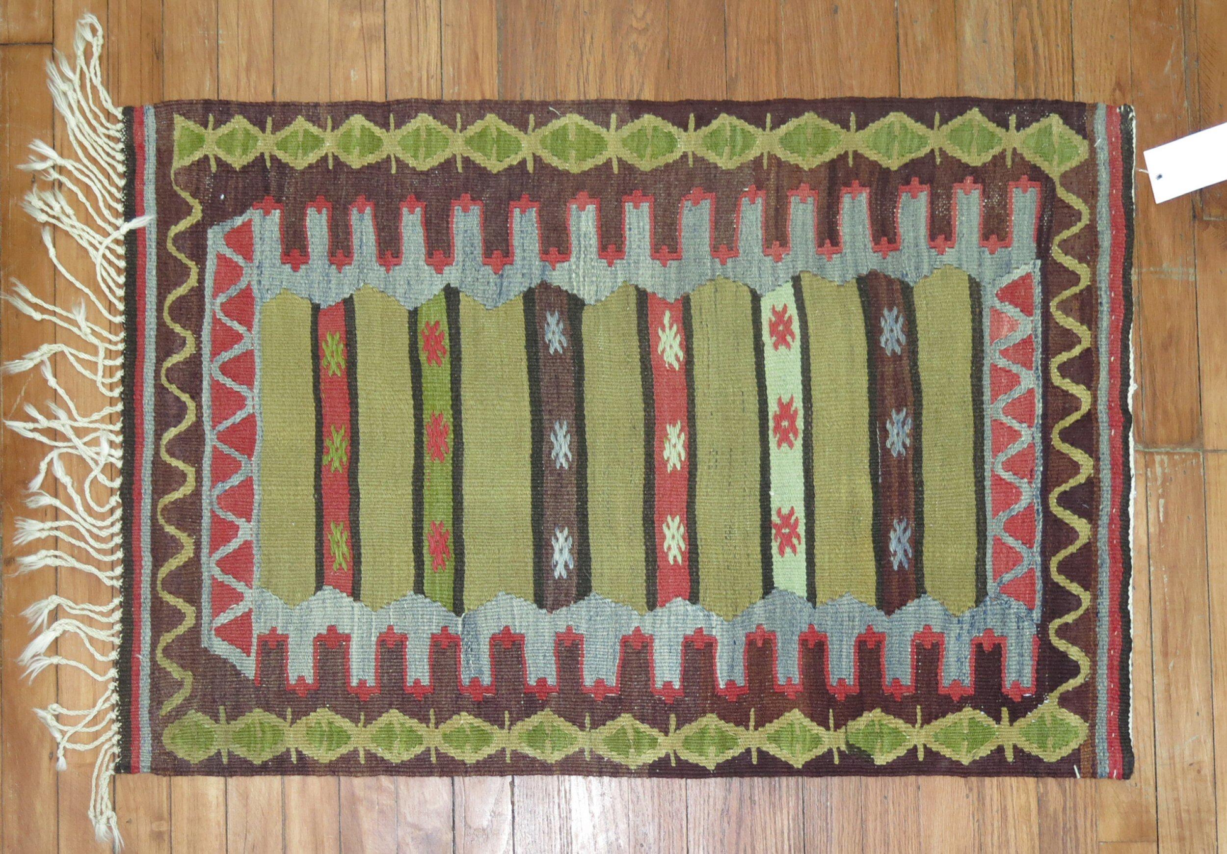 Vintage Turkish Kilim In Excellent Condition For Sale In New York, NY