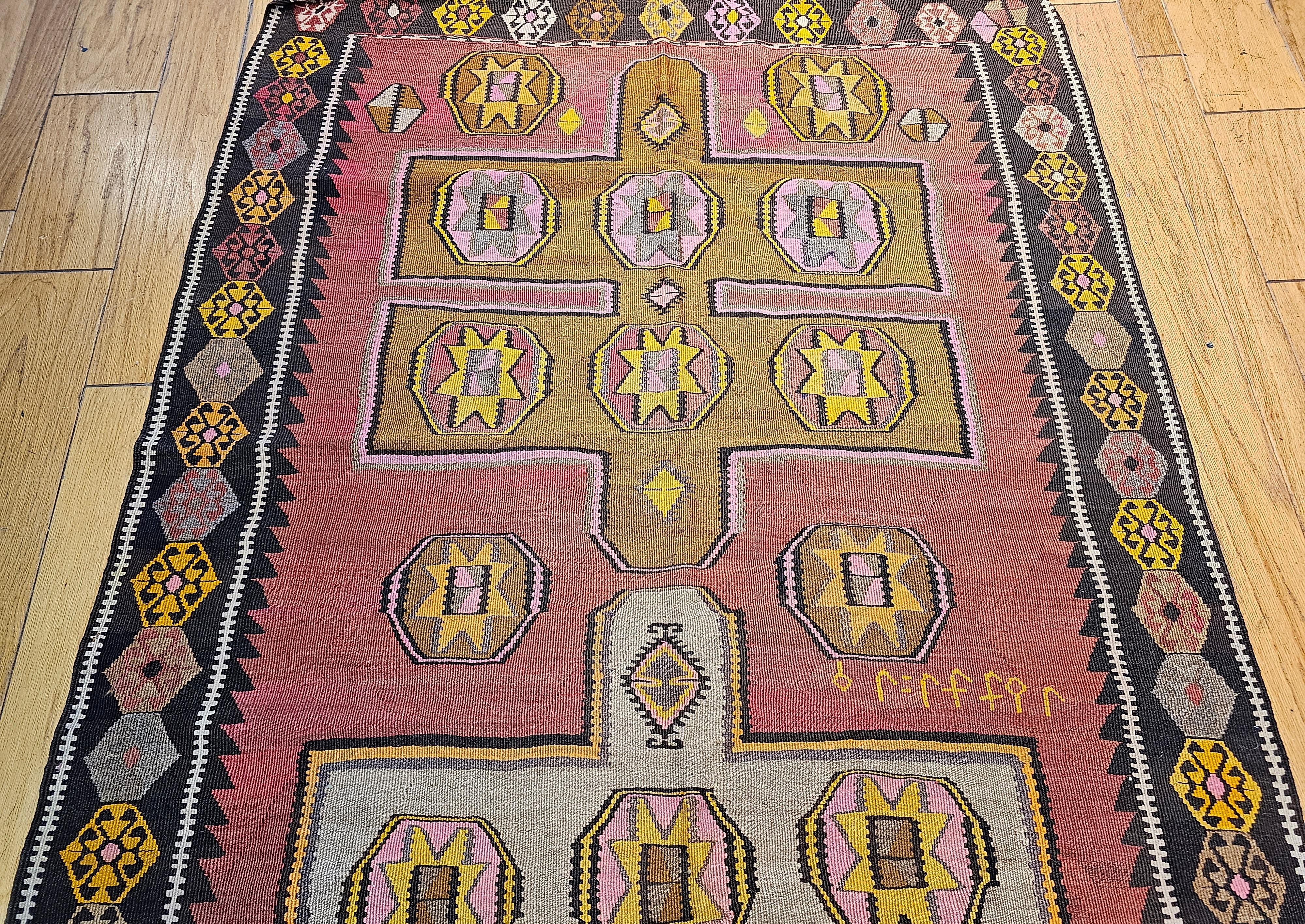 Türkischer Kelim im geometrischen Muster, Vintage (20. Jahrhundert) im Angebot