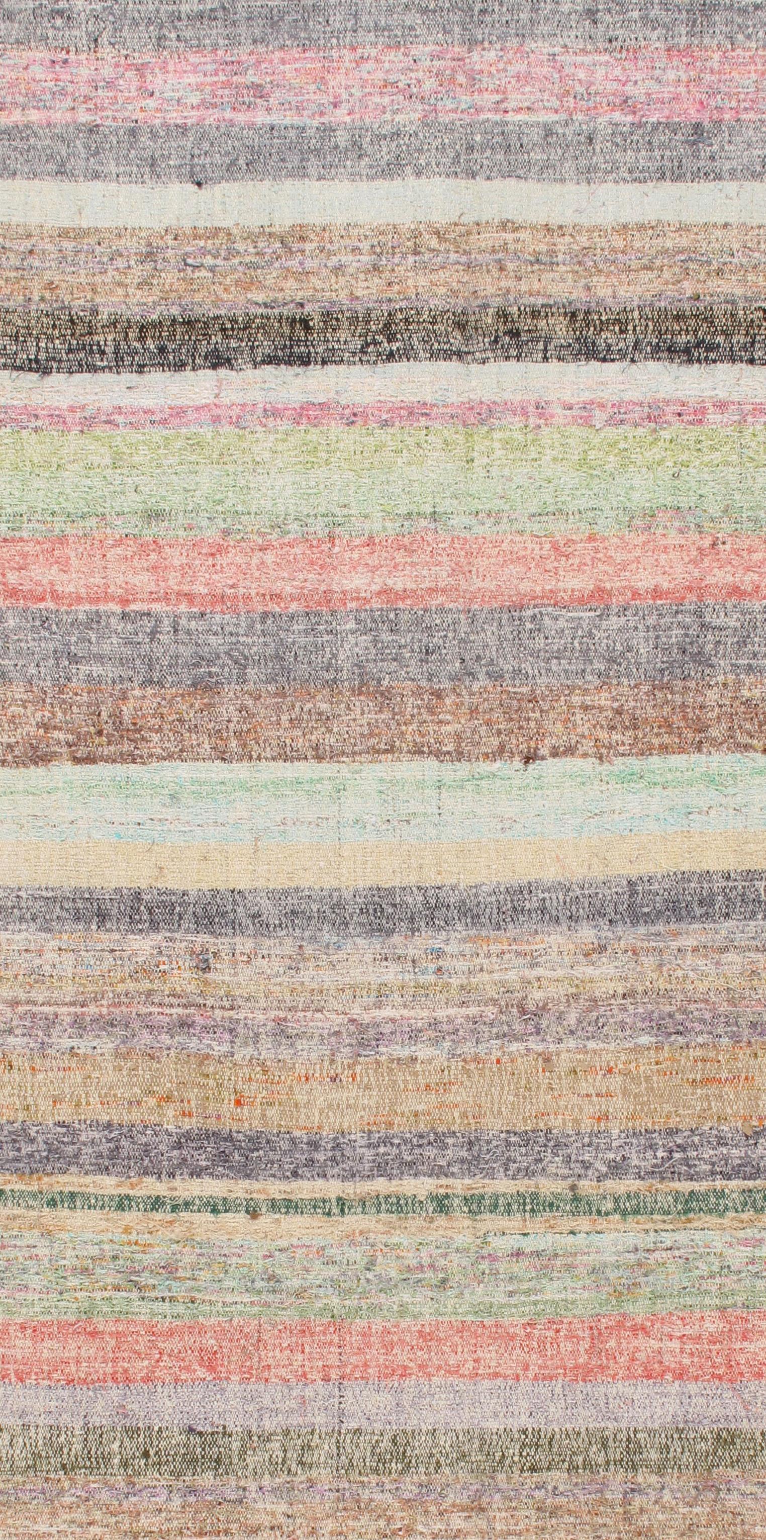 XX secolo Runner lungo vintage in kilim turco, 3'9 x 24'2 in vendita