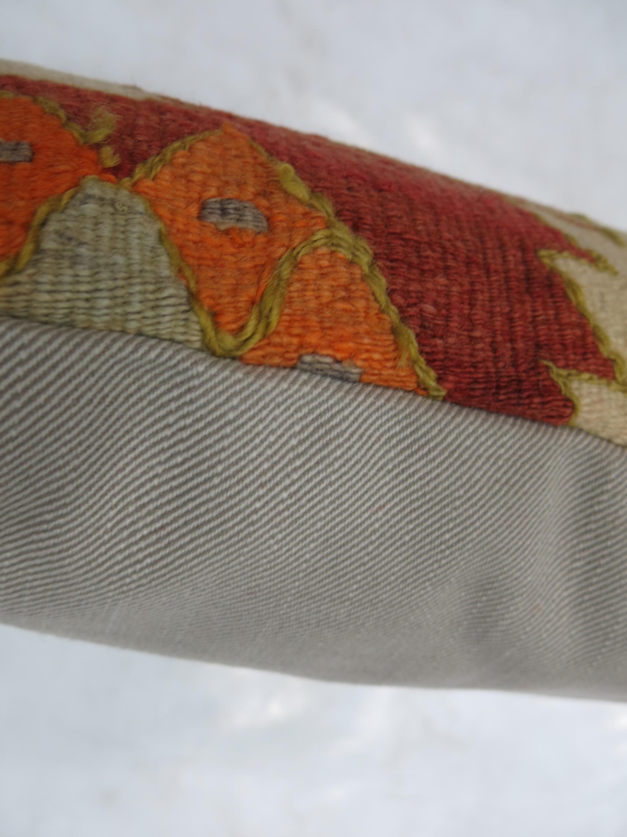 Vintage Turkish Kilim Pillow In Excellent Condition For Sale In New York, NY