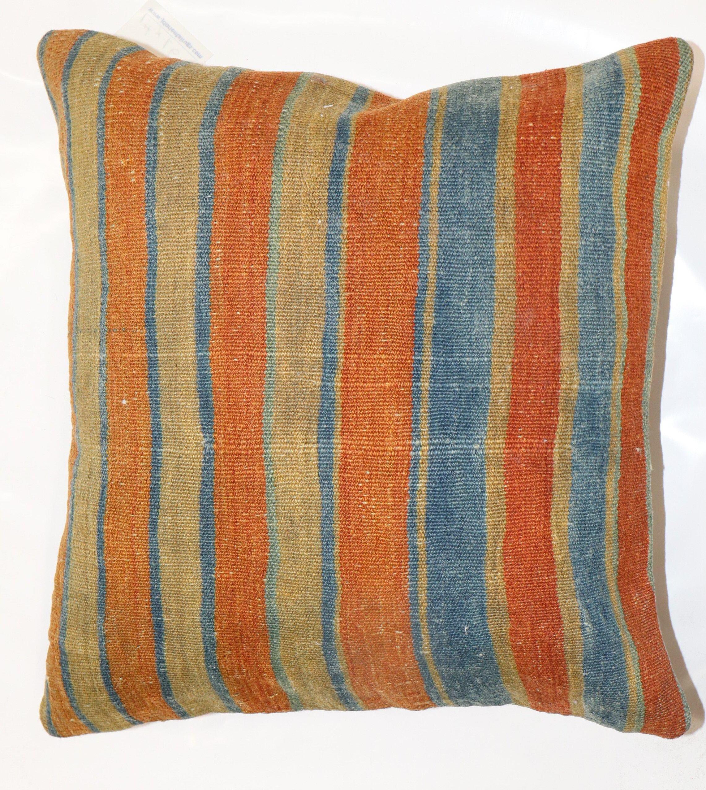 Vintage Turkish Kilim Pillow In Good Condition In New York, NY