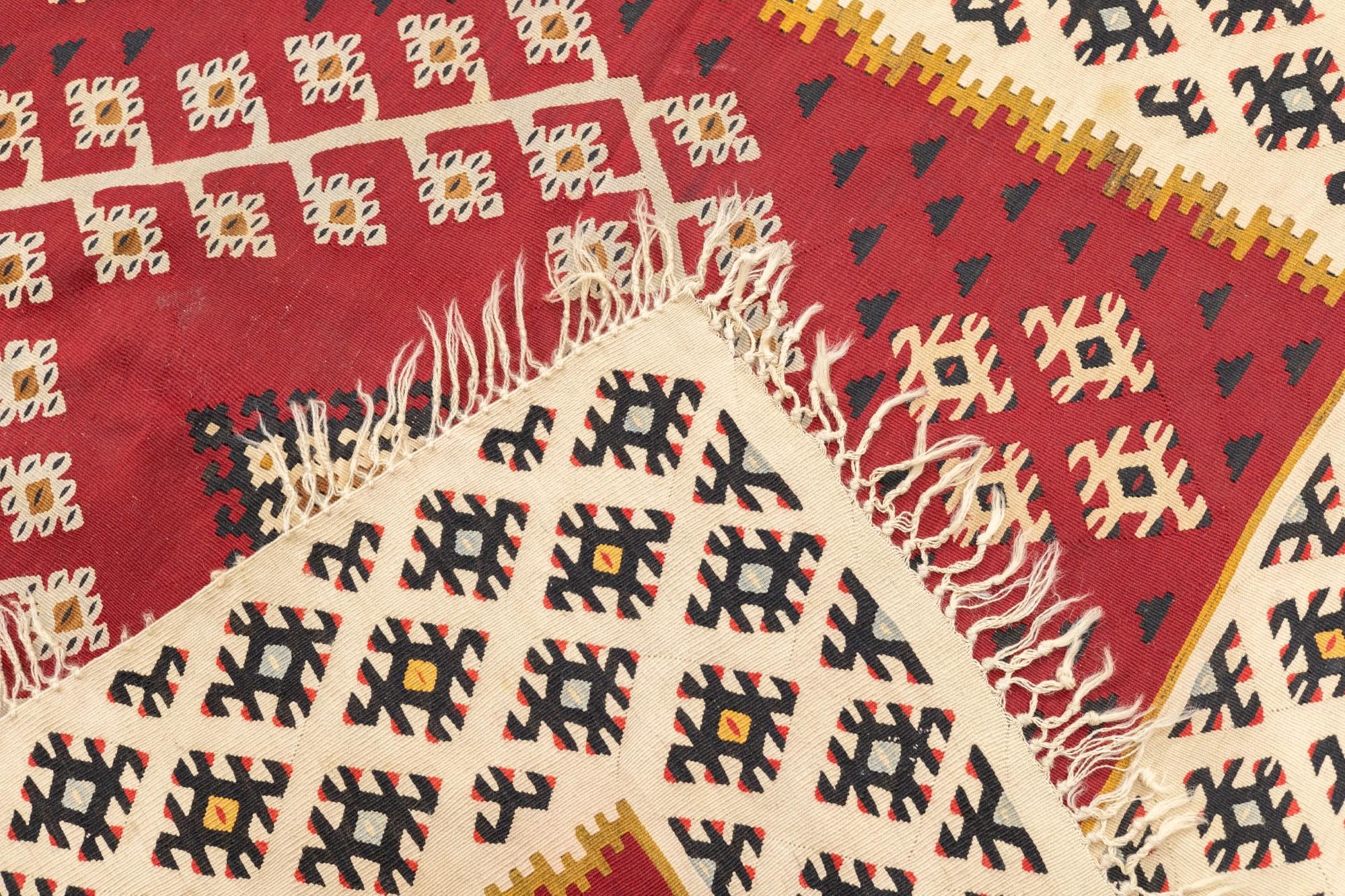 Alfombra Kilim Turca Vintage 4'5'' x 4'6'' en venta 5