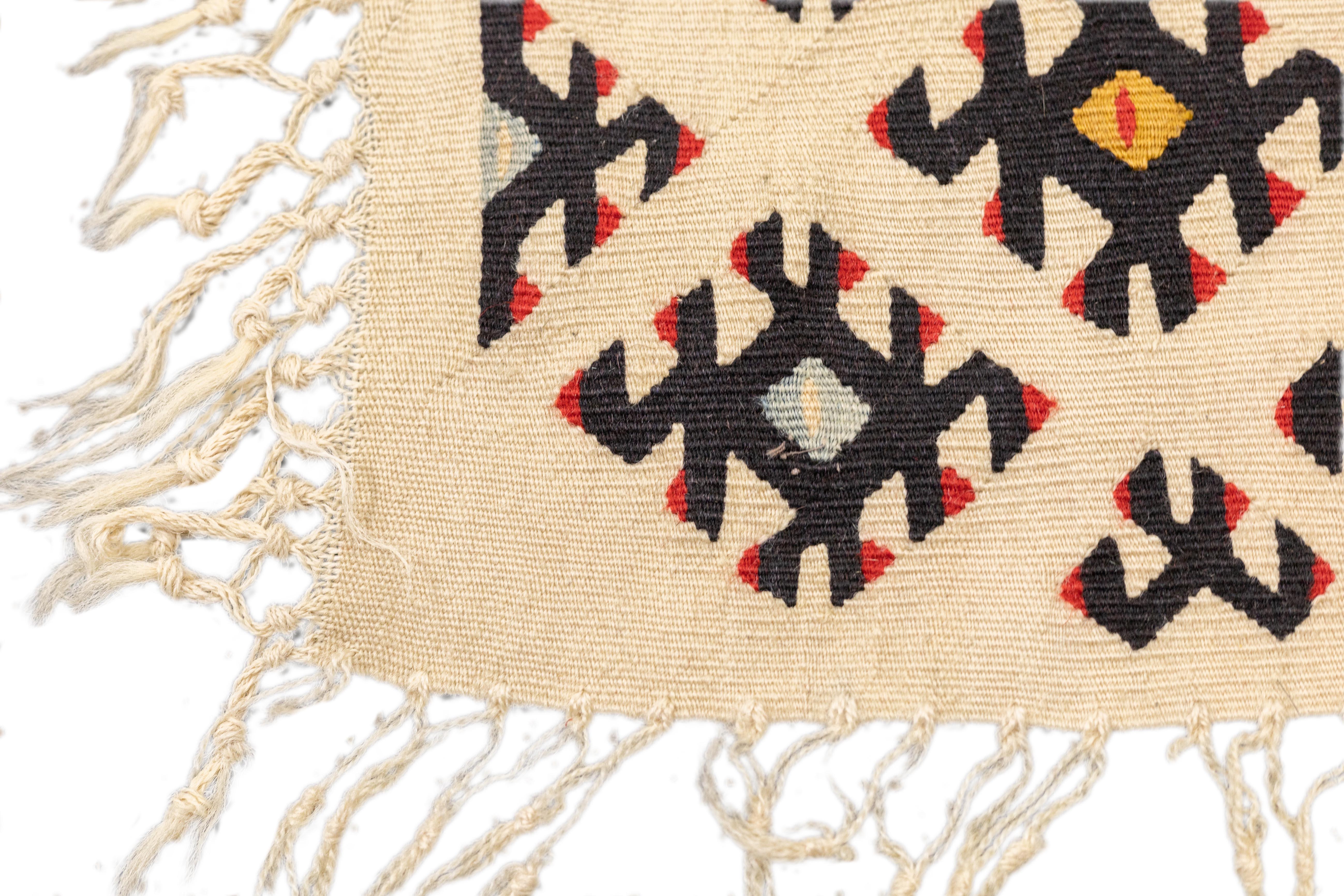 Alfombra Kilim Turca Vintage 4'5'' x 4'6'' en venta 2