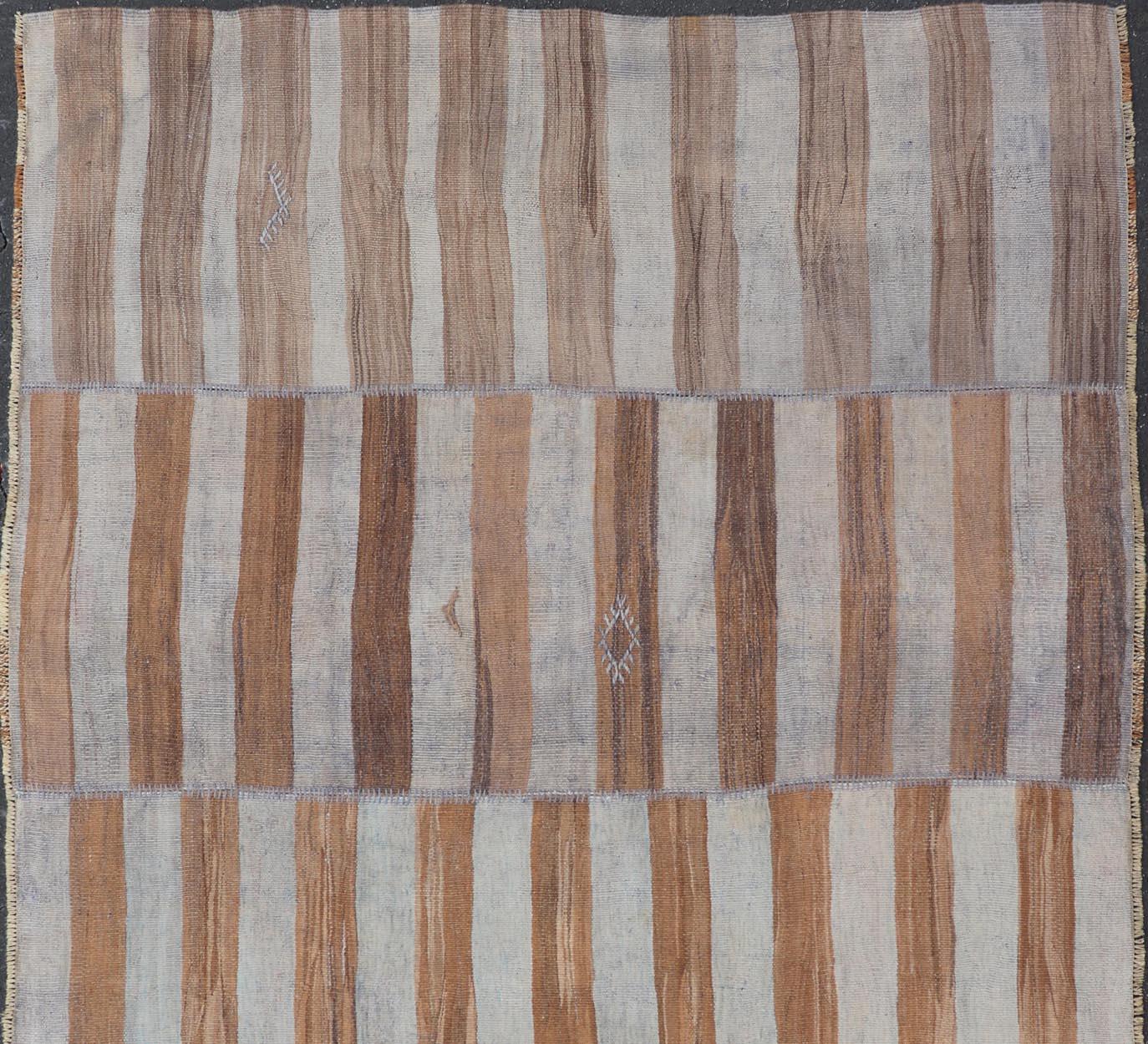 Alfombra Kilim Turca Vintage Marrón Terroso y Rayas Grises Suaves 6'0 x 9'0 Lana