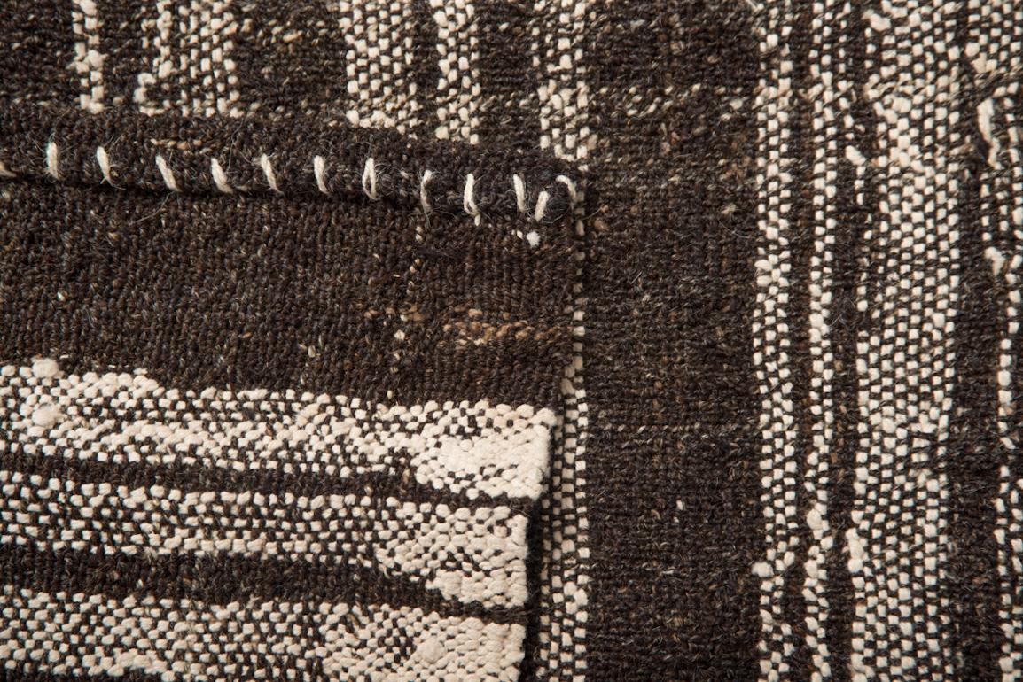 20th Century Vintage Turkish Kilim Rug 'Flat-Weave' For Sale