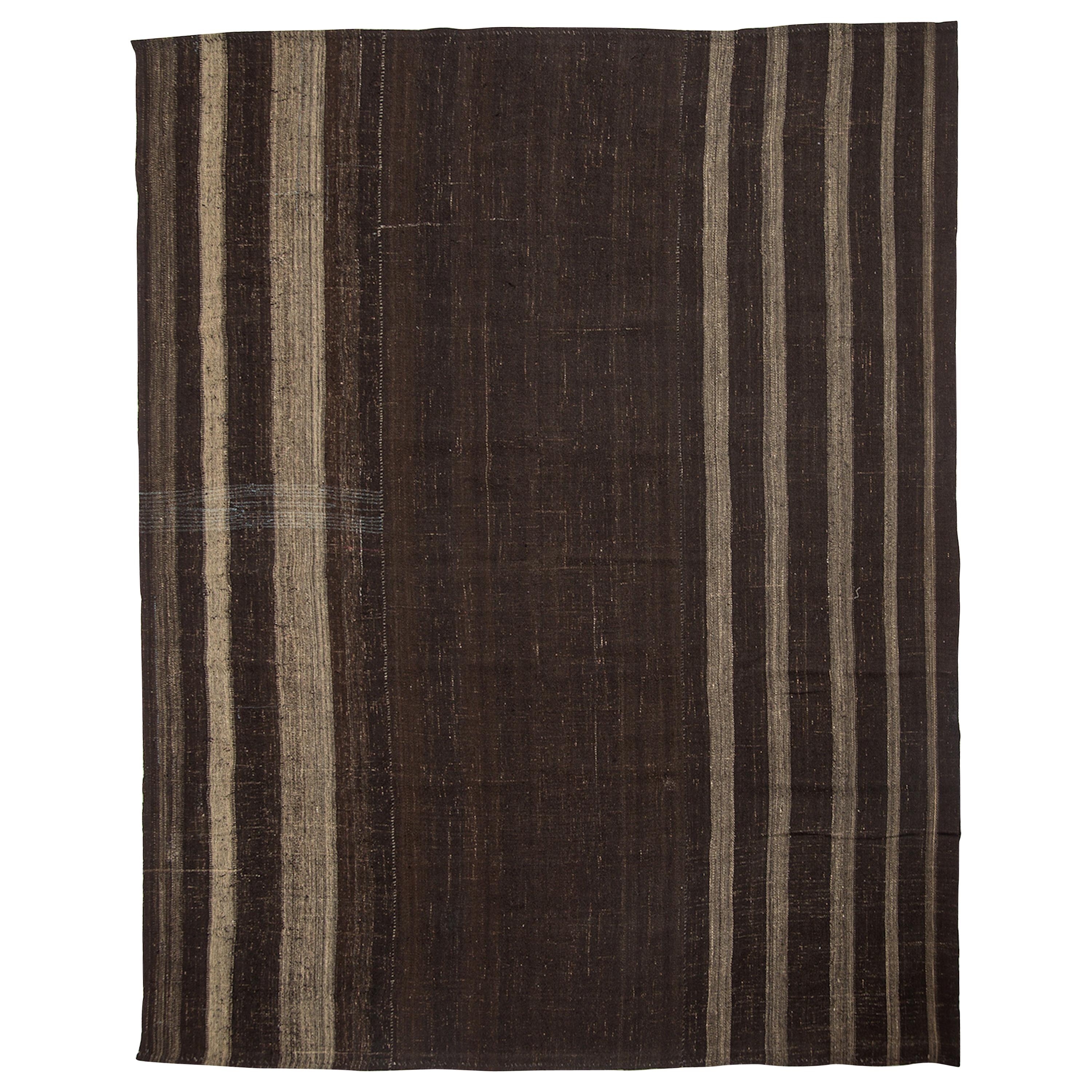 Vintage Turkish Kilim Rug 
Flat-Weave
 For Sale