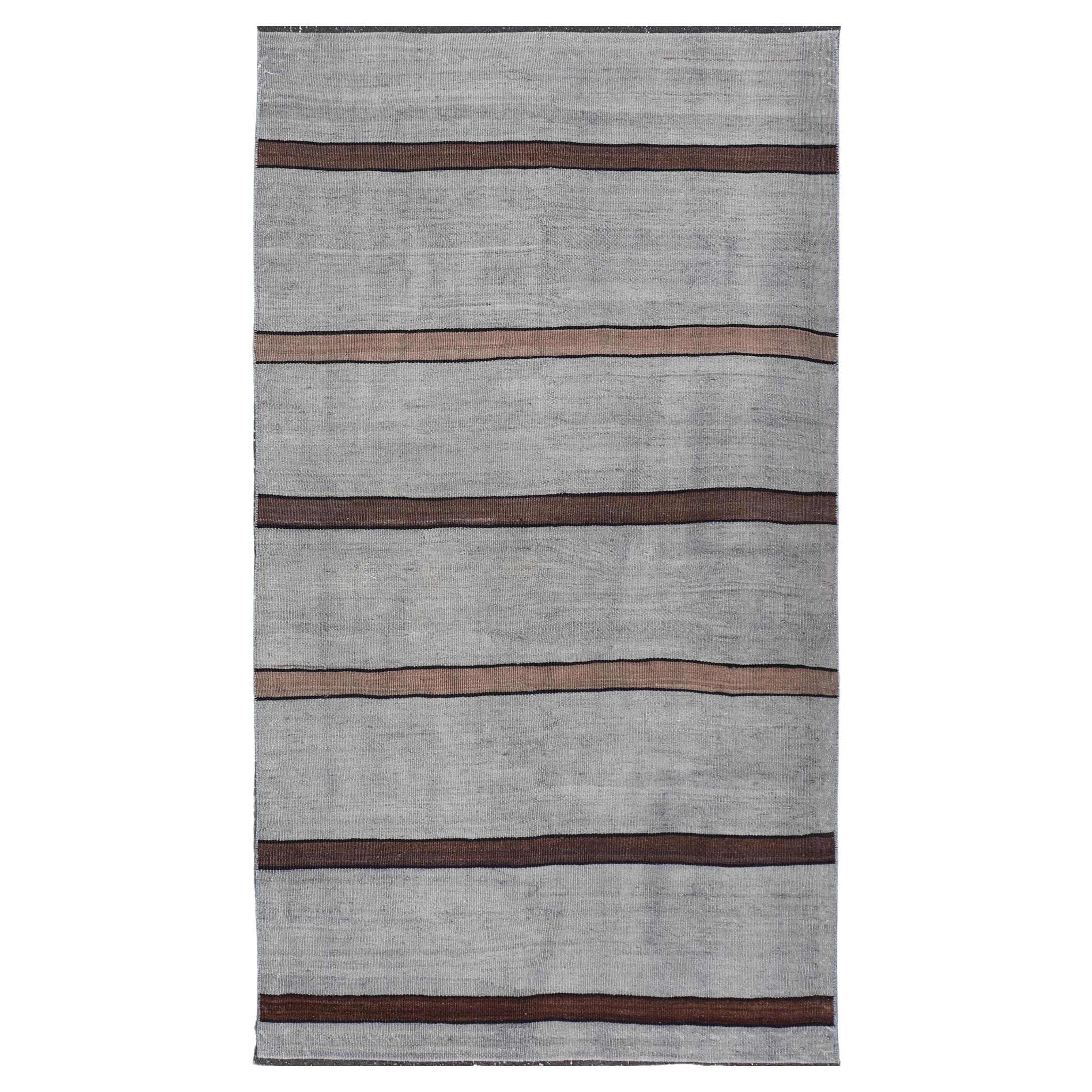 Tappeto vintage turco Rug & Kilim a righe grigio e marrone scuro 3'0 x 5'6