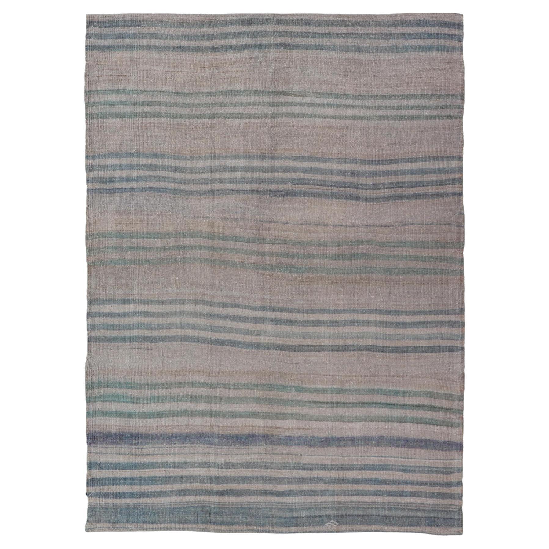 Vintage Rug & Kilim turco a strisce pastello di blu e verde 4'9 x 6'10 in vendita