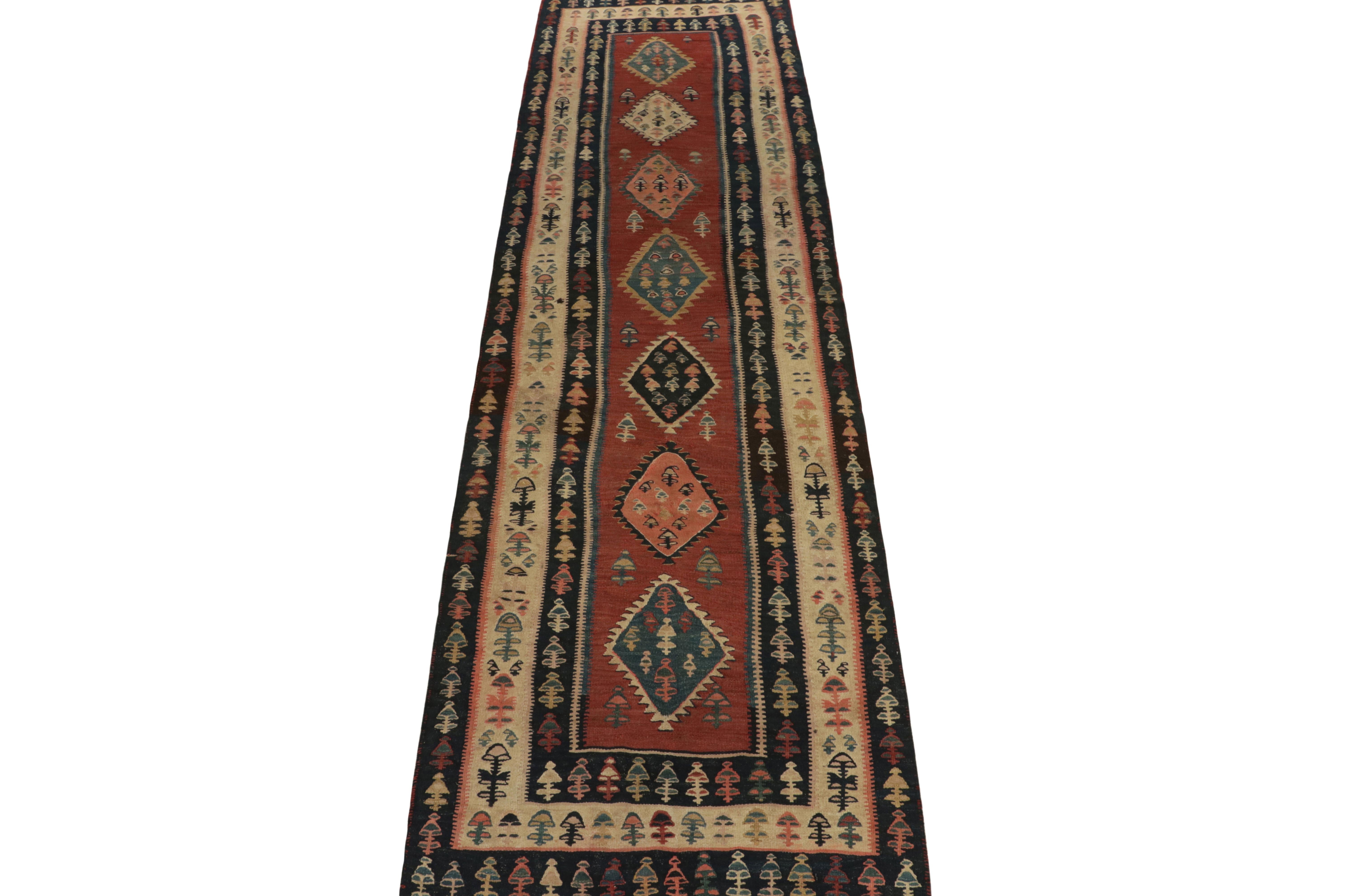 Türkischer Kelim-Teppich in Rot & Beige-Braun und Mitternachtsbordüre von Teppich & Kelim (Stammeskunst) im Angebot