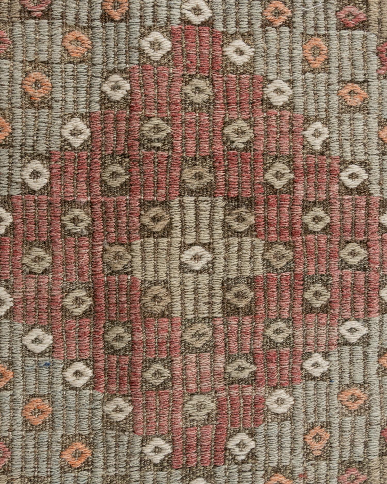 Türkischer Vintage-Kelim-Teppich-Läufer, 6'2 X 12' (20. Jahrhundert) im Angebot